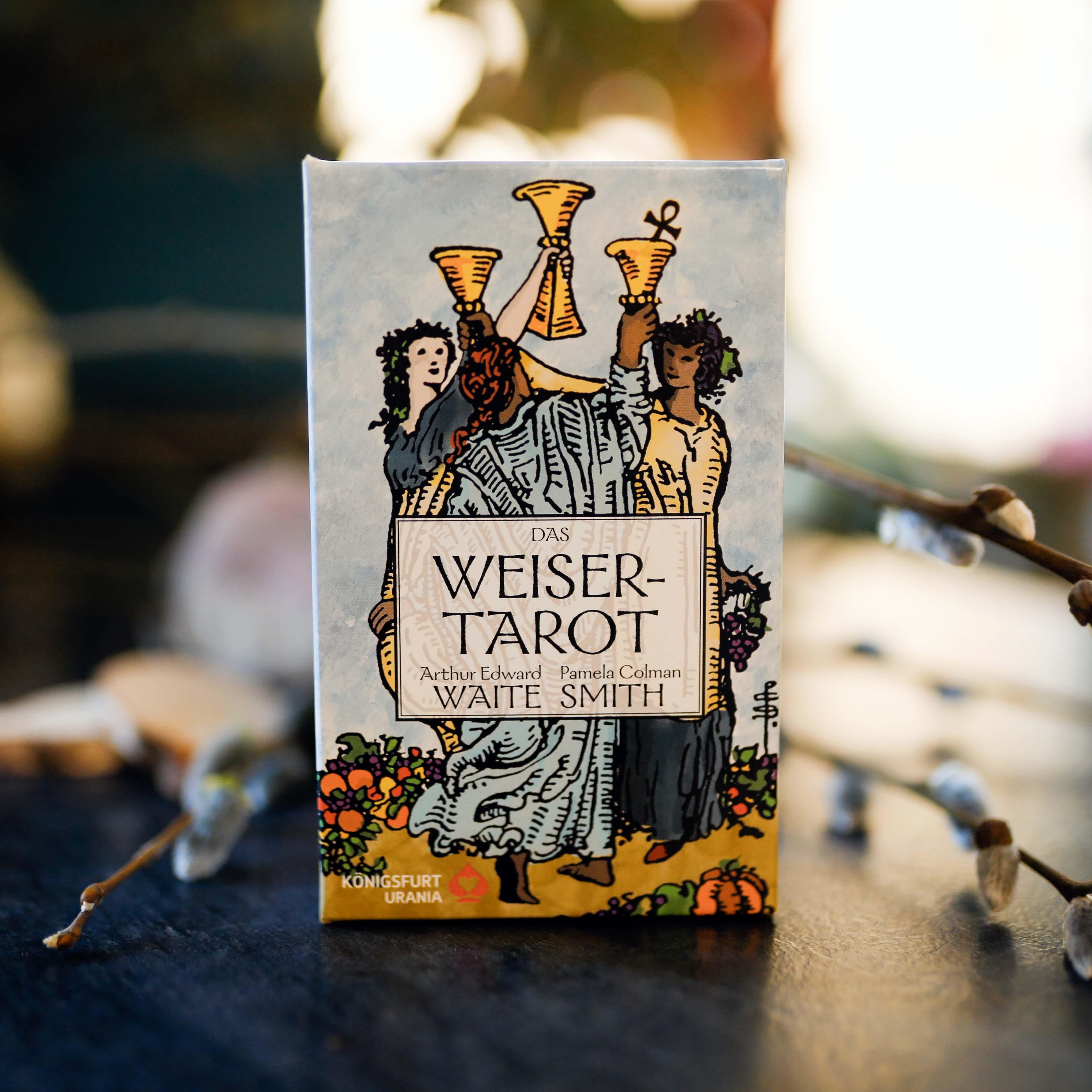 Beispielinhalt (Bild) Das Weiser-Tarot - Tarot von A.E. Waite in den ursprünglichen Aquarellfarben (78 Karten illustriert von Pamela Colman Smith mit Booklet)
