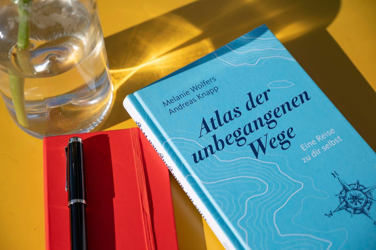 Beispielinhalt (Bild) Atlas der unbegangenen Wege