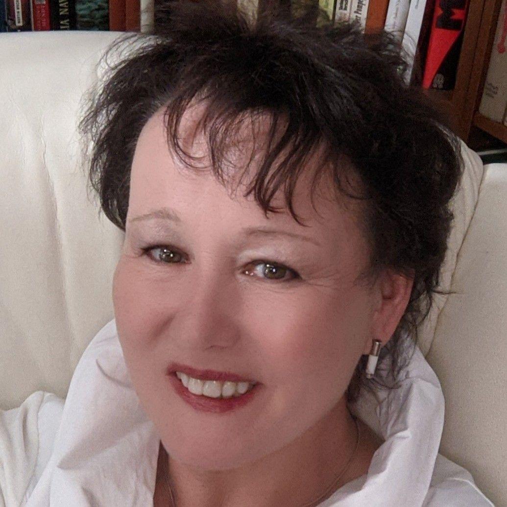 Autorenbild Tote Kerzen