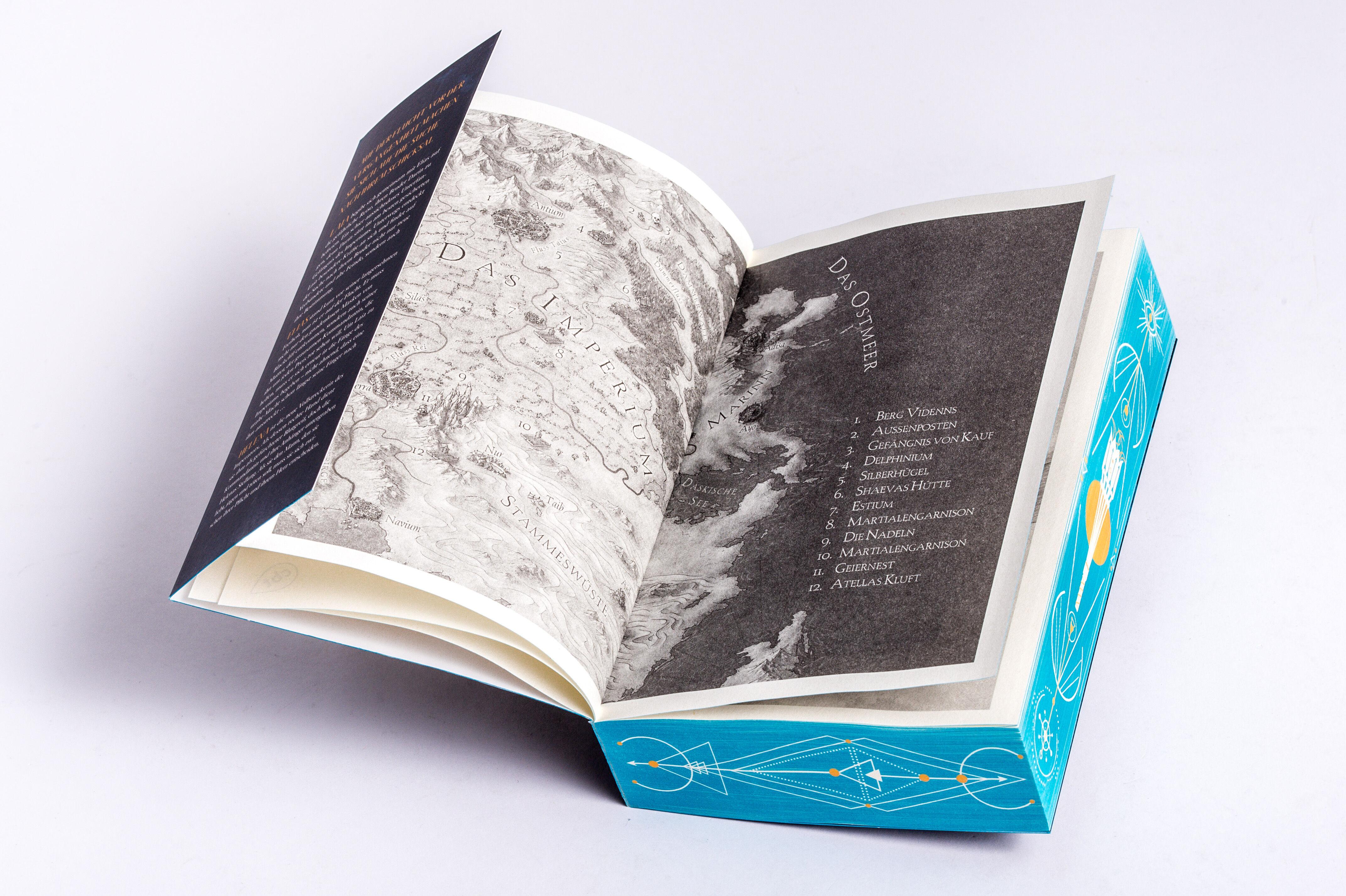 Beispielinhalt (Bild) A Torch Against the Night