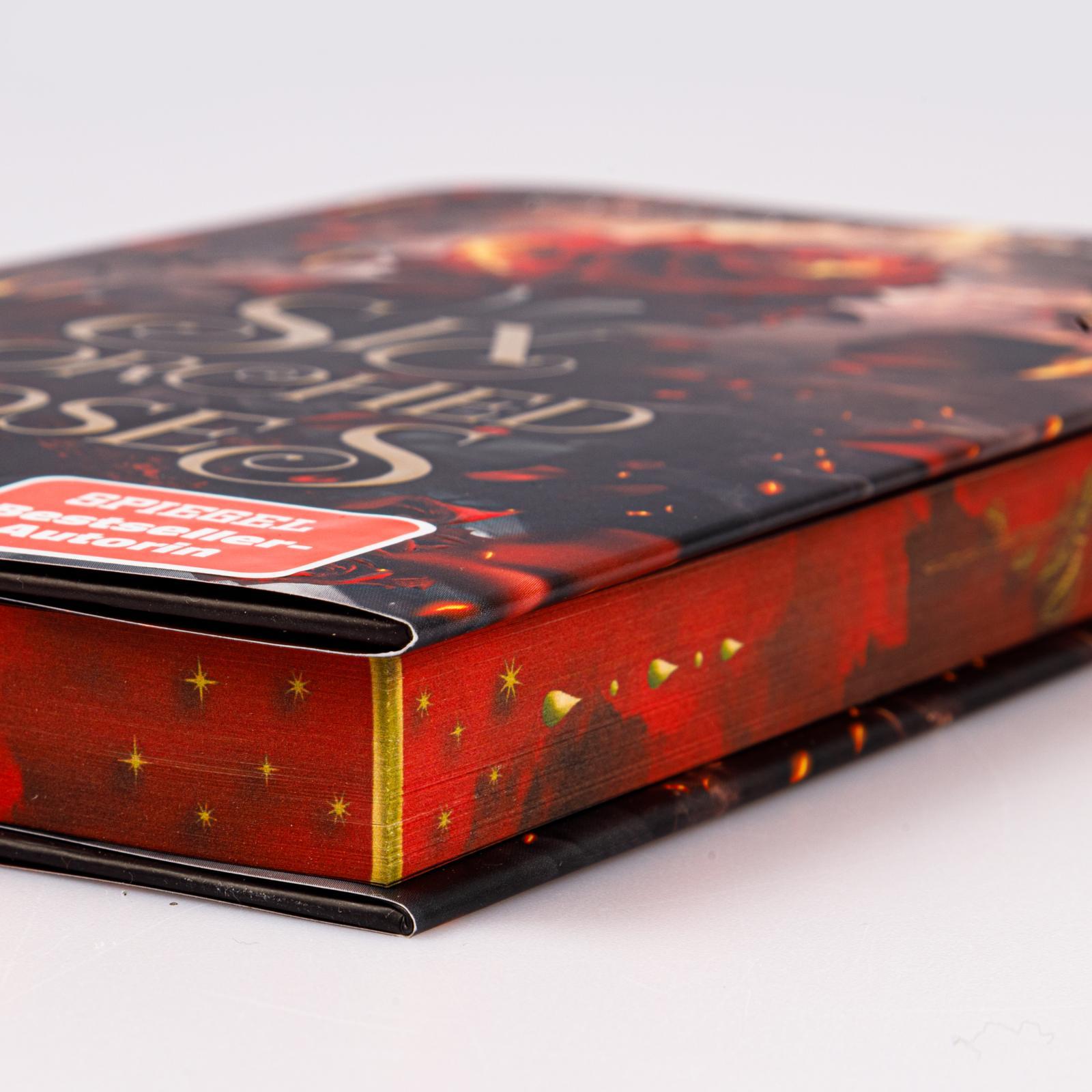 Beispielinhalt (Bild) Six Scorched Roses (Crowns of Nyaxia)