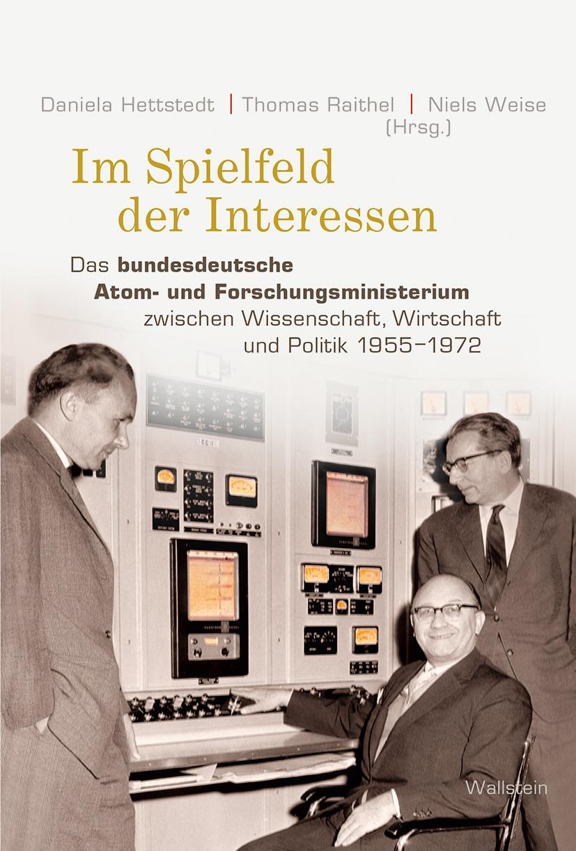 Vorderes Coverbild Im Spielfeld der Interessen