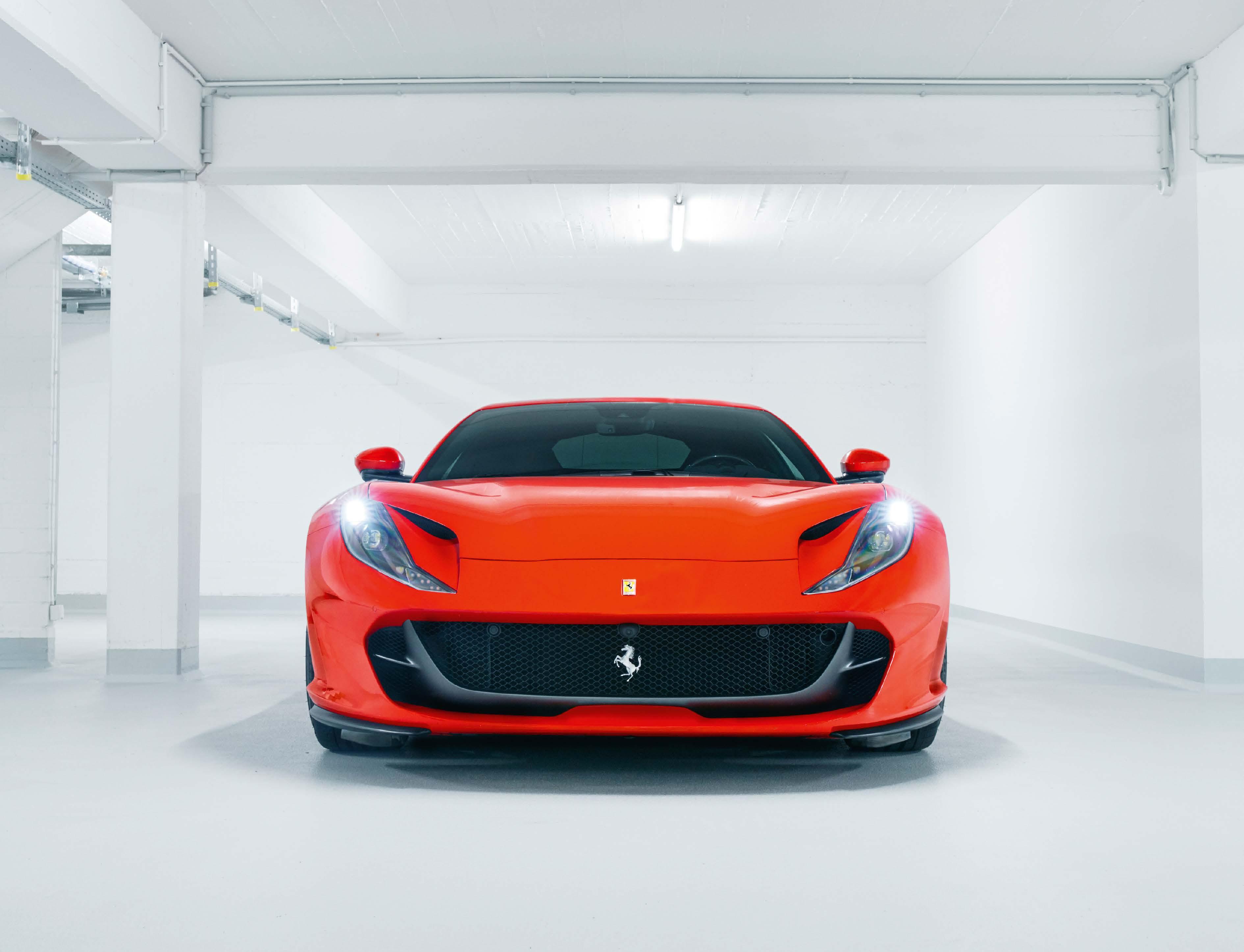 Beispielinhalt (Bild) Supersportwagen Kalender 2026 Eintragkalender