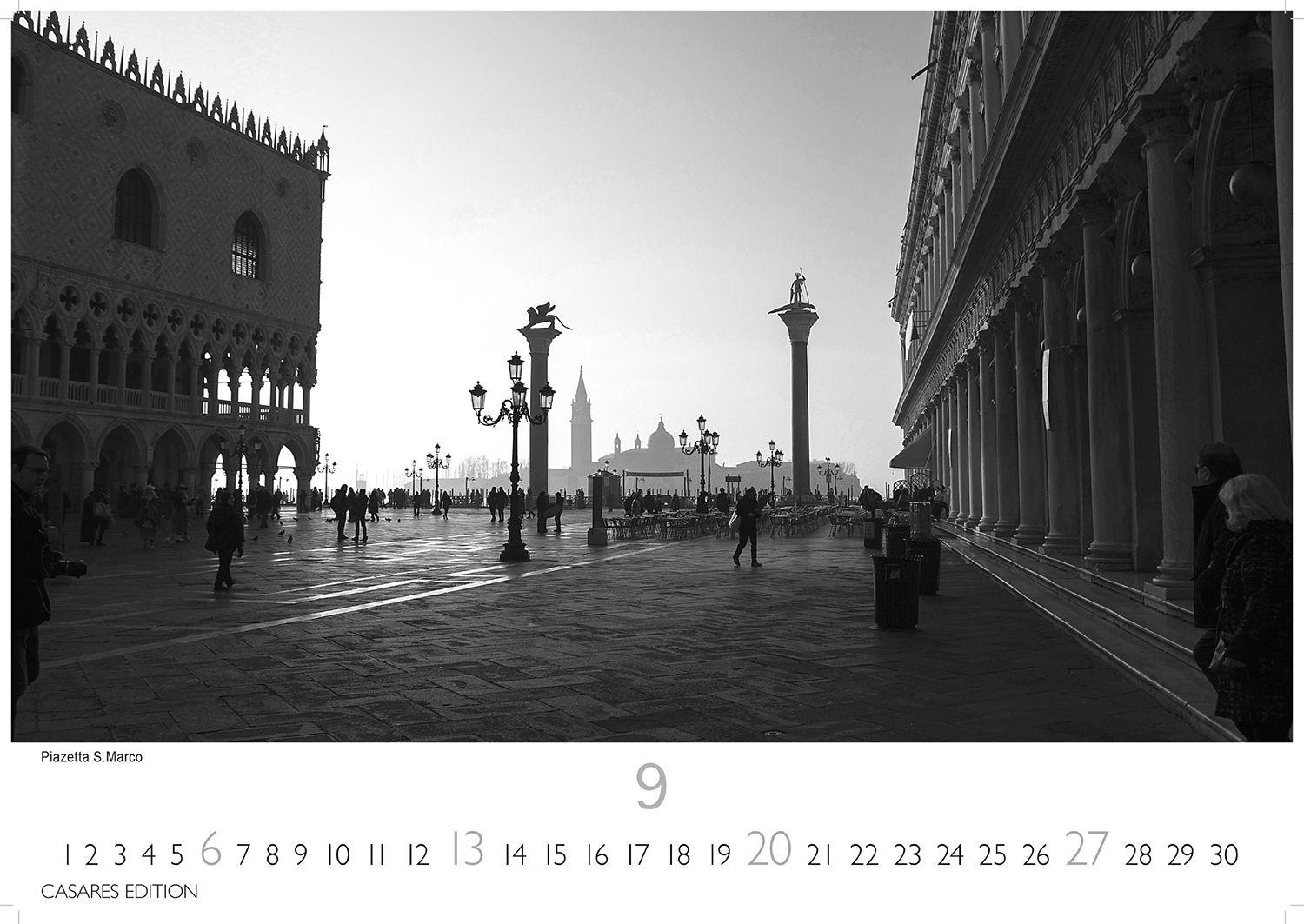 Beispielinhalt (Bild) Venedig Kalender 2026 - Wandkalender | Fotokalender Italien schwarz-weiß 35x50cm Fotokunstkalender mit eindrucksvollen Impressionen der Lagunenstadt