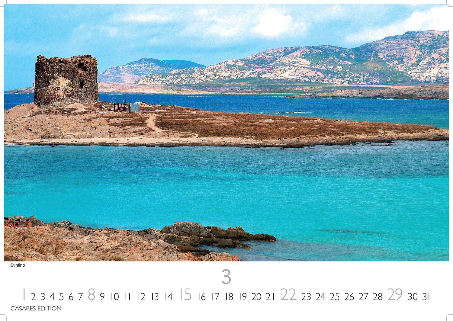 Beispielinhalt (Bild) Sardinien Kalender 2026 - Wandkalender | Fotokalender Italien 24x35 cm - mit 12 traumhaften Motiven der Mittelmeerinsel.