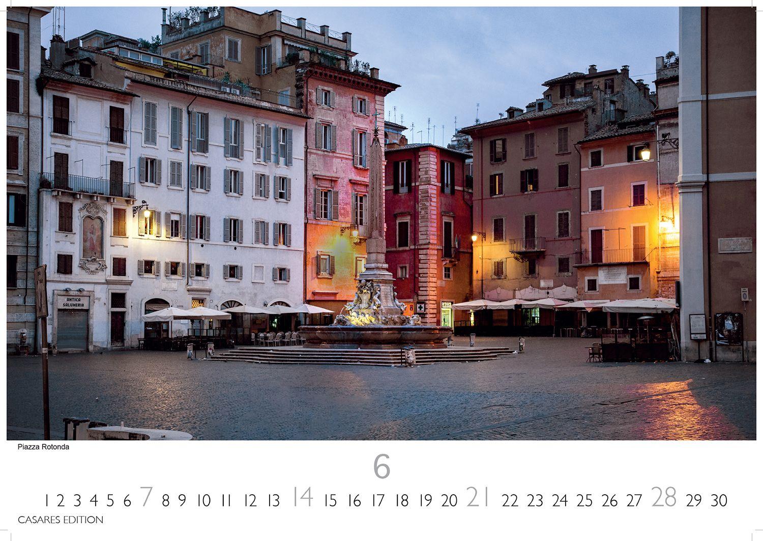Beispielinhalt (Bild) Rom Kalender 2026 - Wandkalender | Fotokalender Italien 24x35 cm - mit den schönsten Motiven der Ewigen Stadt | Kolosseum, Petersdom, Tiber, Pantheon.