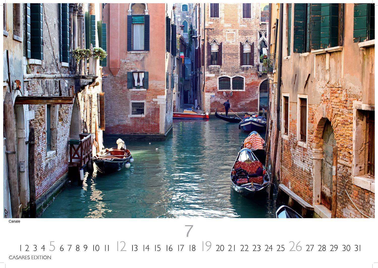 Beispielinhalt (Bild) Venedig Kalender 2026 - Wandkalender | Fotokalender Italien 35x50cm - mit atemberaubenden Fotos der Lagune, Gondeln & historischen Sehenswürdigkeiten | für Kunst- und Reiseenthusiasten