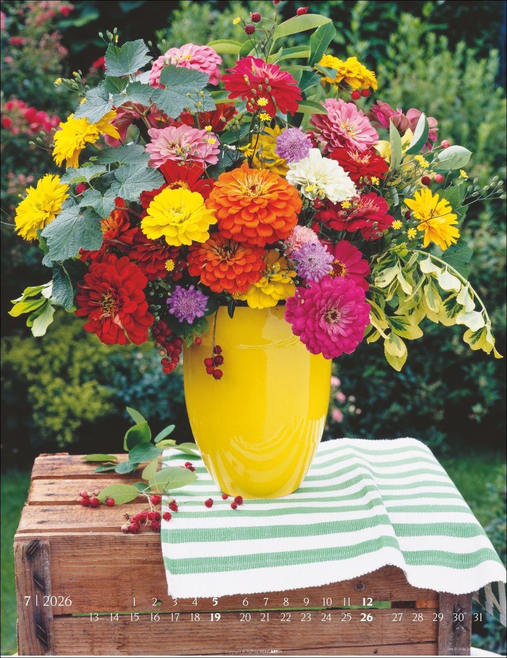 Beispielinhalt (Bild) Die schönsten Blumensträuße Kalender 2026