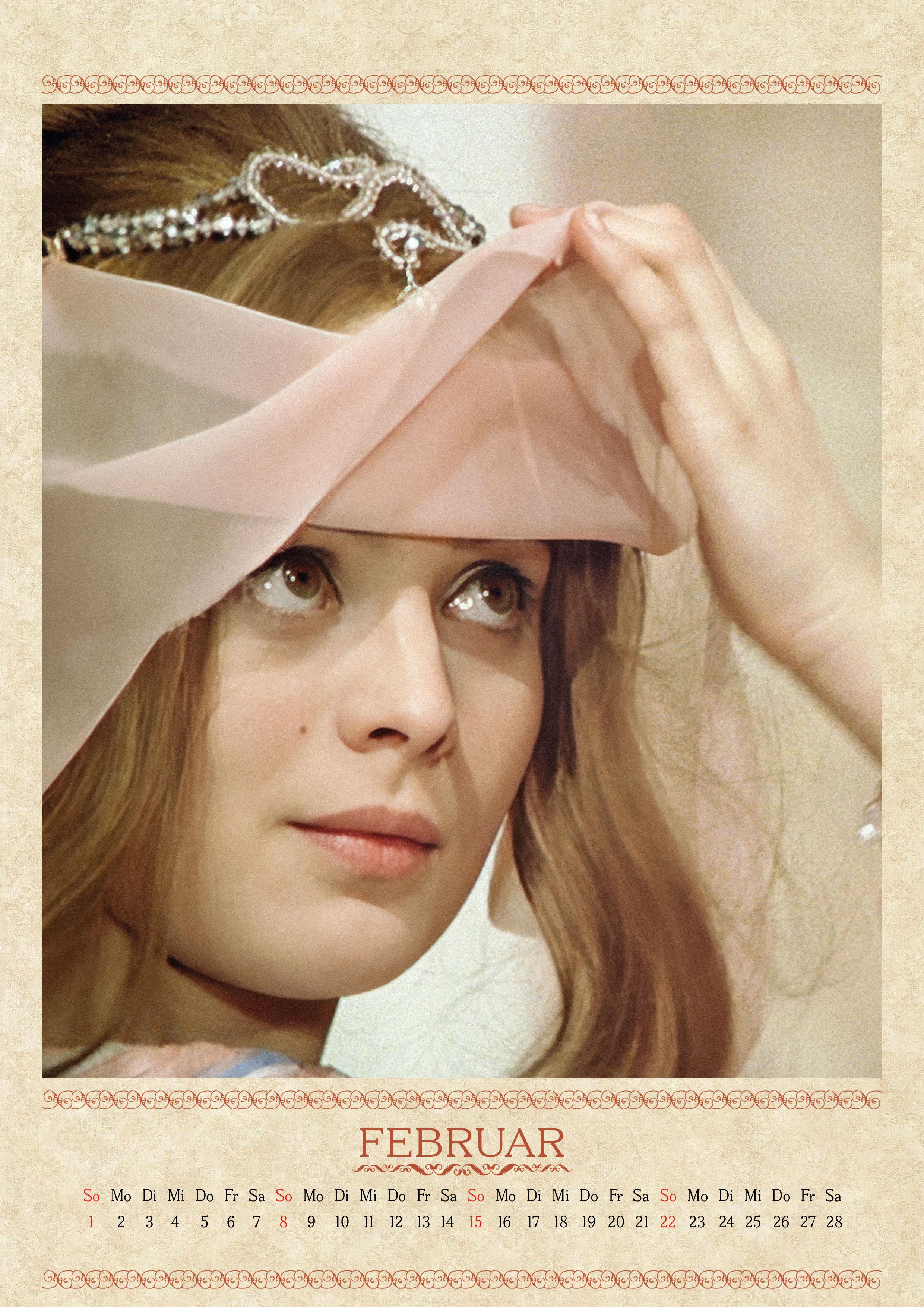 Beispielinhalt (Bild) Drei Haselnüsse für Aschenbrödel - Kalender 2026 inkl. DVD (Wandkalender / Fotokalender) (Filmjuwelen / DEFA-Märchen)