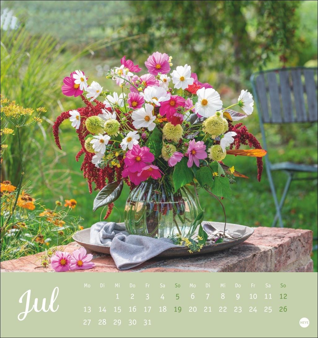 Beispielinhalt (Bild) Herzliche Blumengrüße Postkartenkalender 2026