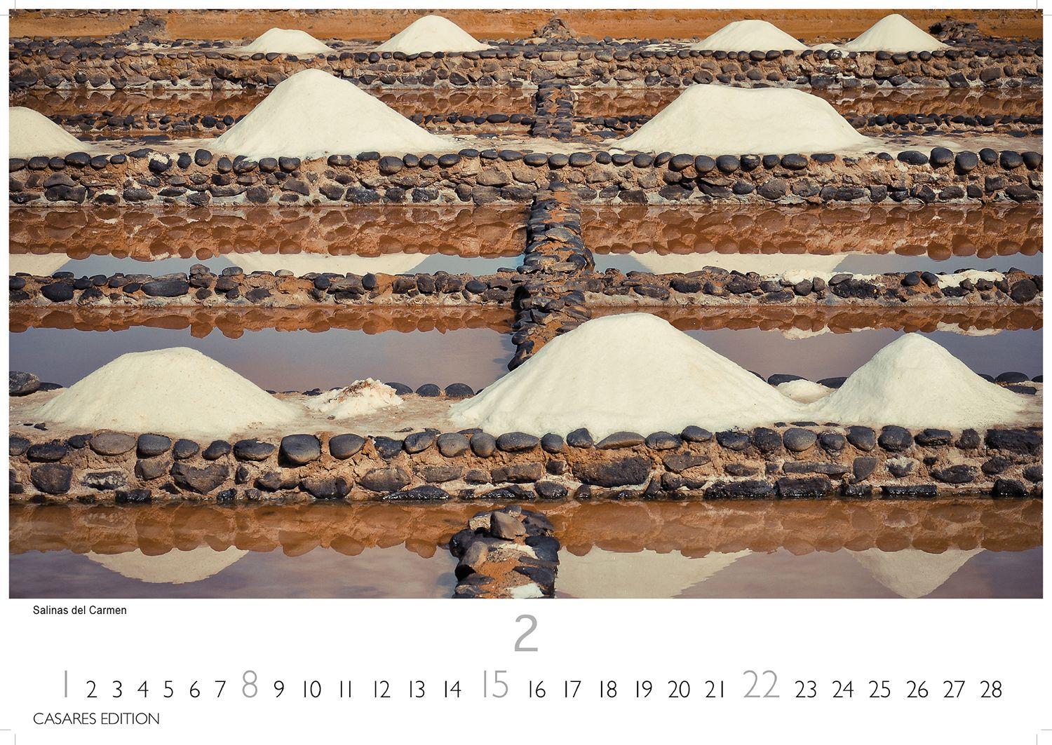 Beispielinhalt (Bild) Fuerteventura Kalender 2026 - Wandkalender | Fotokalender Spanien 24x35 cm - . mit Traumstränden, Sonne & Insel-Highlights