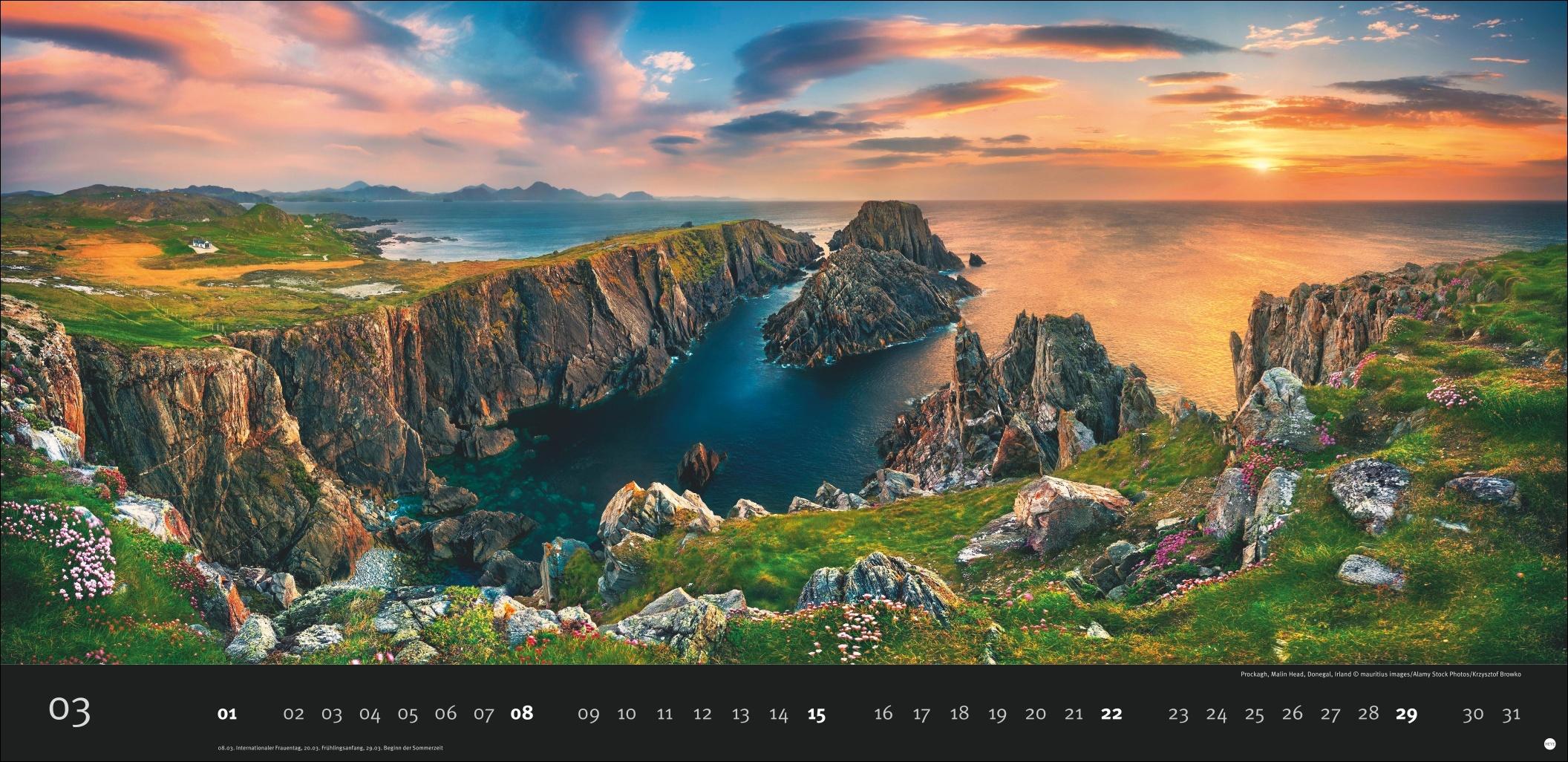 Beispielinhalt (Bild) Magic Moments Panoramakalender 2026