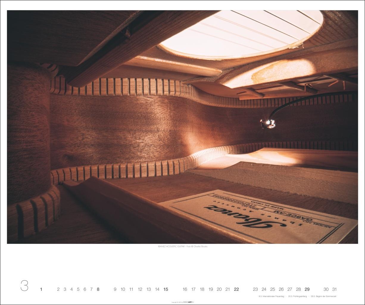 Beispielinhalt (Bild) Architecture in Music Kalender 2026 - Musikinstrumente von innen
