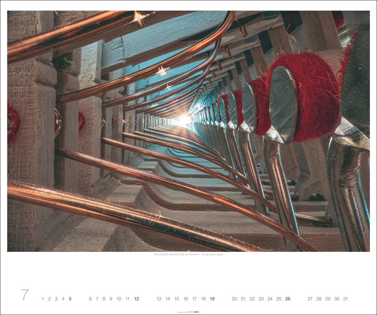 Beispielinhalt (Bild) Architecture in Music Kalender 2026 - Musikinstrumente von innen