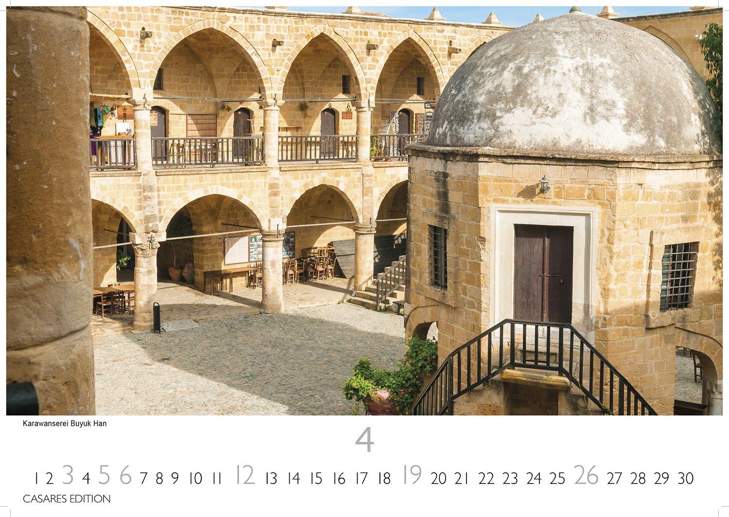 Beispielinhalt (Bild) Zypern Kalender 2026 - Wandkalender | Fotokalender Mittelmeer 35x50cm - Wunderschöne Fotografien von Zypern, Monat für Monat.