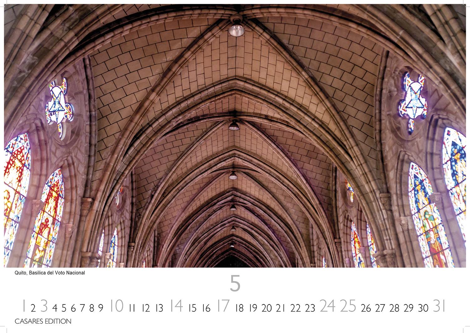 Beispielinhalt (Bild) Himmelsgewölbe Kalender 2026 - Wandkalender | Fotokalender Kunst 35x50cm Großformat | Architekturkalender | Beeindruckende Innenansichten: Kirchenkuppeln und -architekturen.