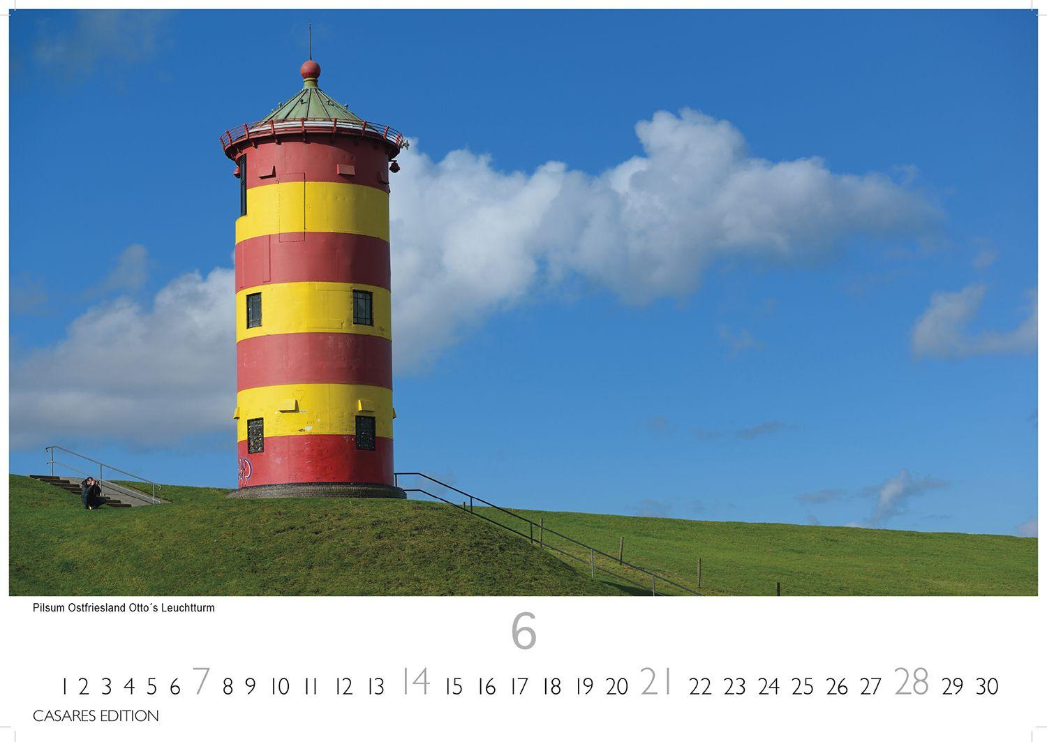 Beispielinhalt (Bild) Leuchttürme Kalender 2026 - Wandkalender | Fotokalender Naturkalender Großformat 35x50cm - Hochwertiger . 2026 - mit beeindruckenden Fotografien von Leuchttürmen weltweit.50cm