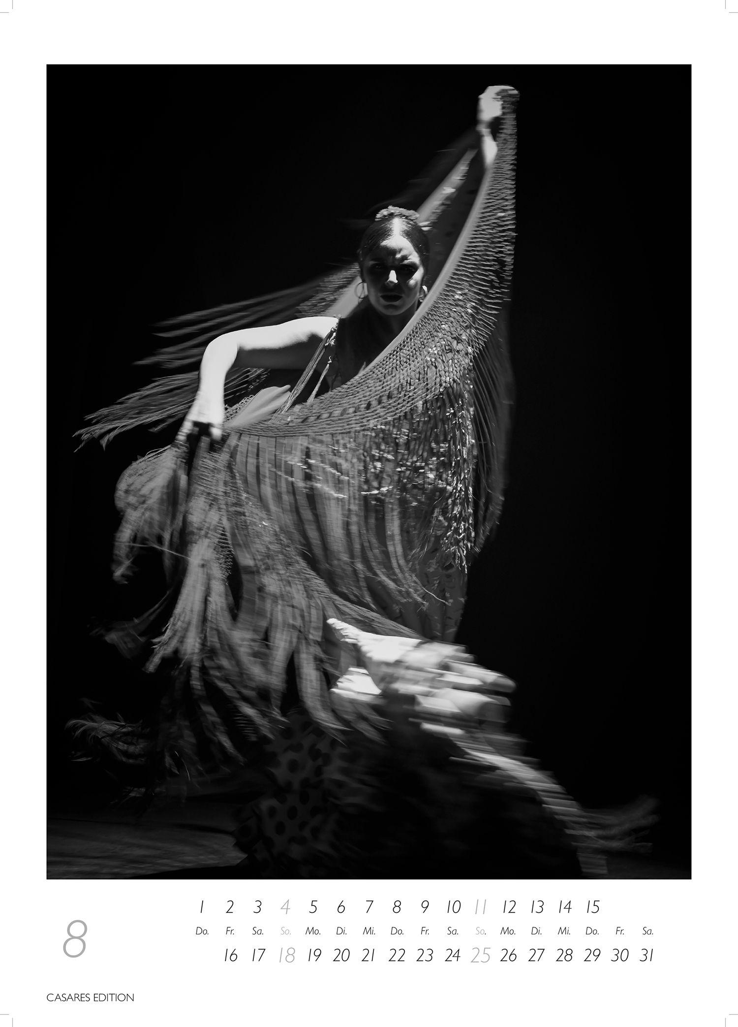 Beispielinhalt (Bild) Flamenco schwarz-weiss Kalender 2026 - Wandkalender | Fotokalender | Tanzkalender| Spanien 42x59cm - . mit eindrucksvollen Flamenco-Fotos, Tanz & Musik - Perfekt für Fans spanischer Kultur & Andalusien.