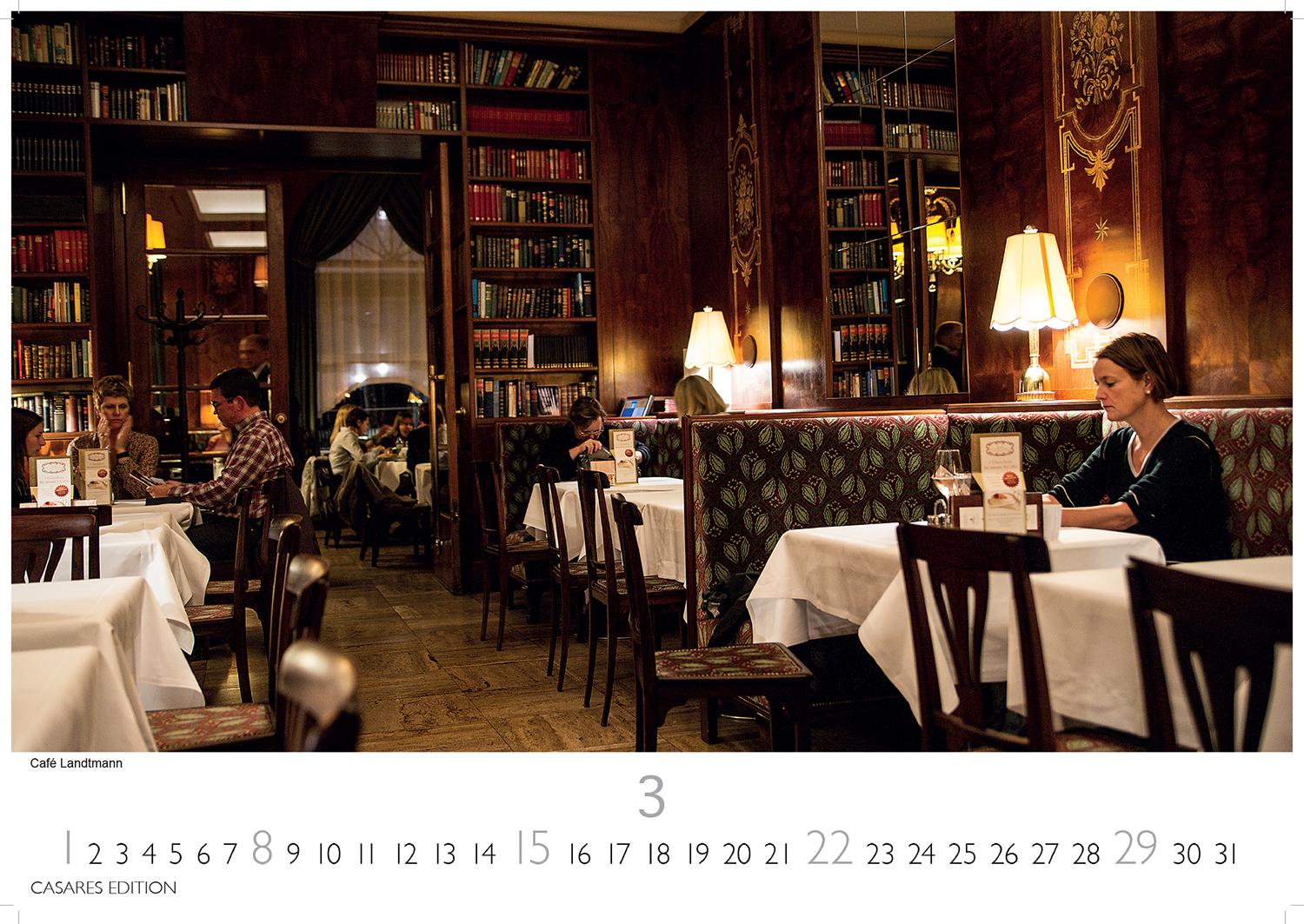 Beispielinhalt (Bild) Wiener Caféhaus Kultur Kalender 2026 - Wandkalender | Fotokalender Alpenländer 24x35cm | Historische & Kulturelle Kaffeehaus Motive | . & Geschenkidee