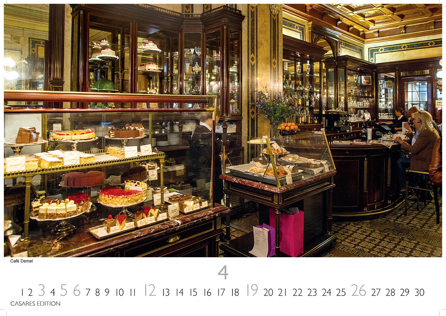 Beispielinhalt (Bild) Wiener Caféhaus Kultur Kalender 2026 - Wandkalender | Fotokalender Alpenländer 24x35cm | Historische & Kulturelle Kaffeehaus Motive | . & Geschenkidee