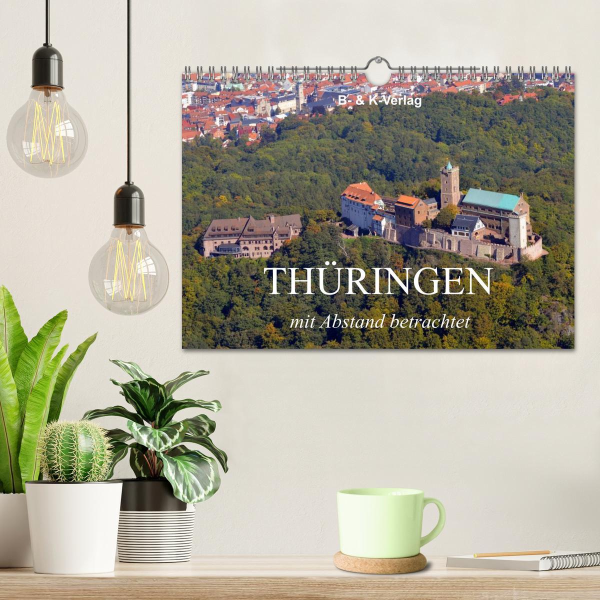 Beispielinhalt (Bild) Thüringen - mit Abstand betrachtet 2026 (Wandkalender 2026 DIN A4 quer), CALVENDO Monatskalender