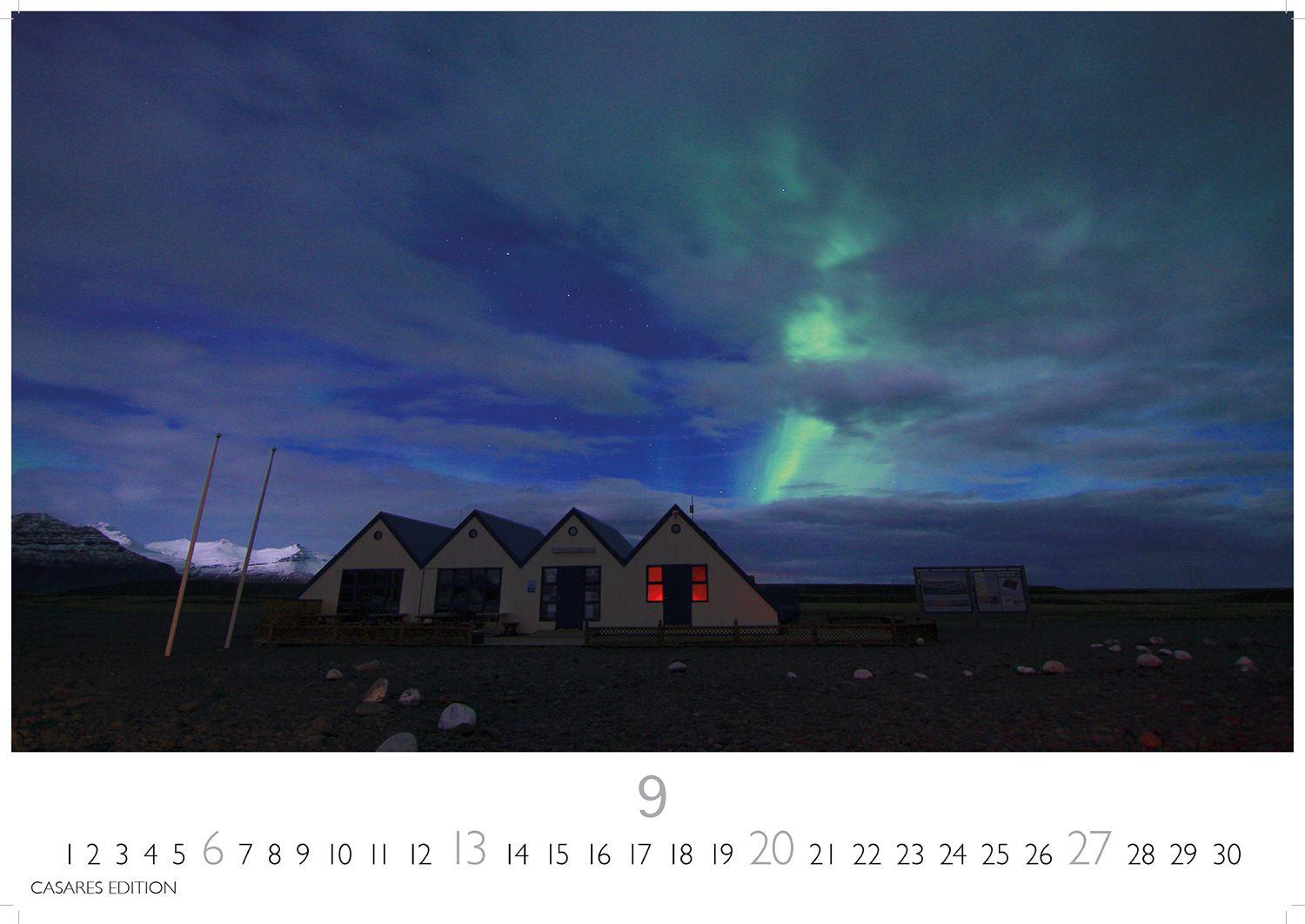 Beispielinhalt (Bild) Polarlicht Kalender 2026 - Wandkalender | Fotokalender Naturkalender 24x35cm - Erleben Sie die Magie der Aurora Borealis - Hochwertiger Polarlicht 2026 - für Naturenthusiasten