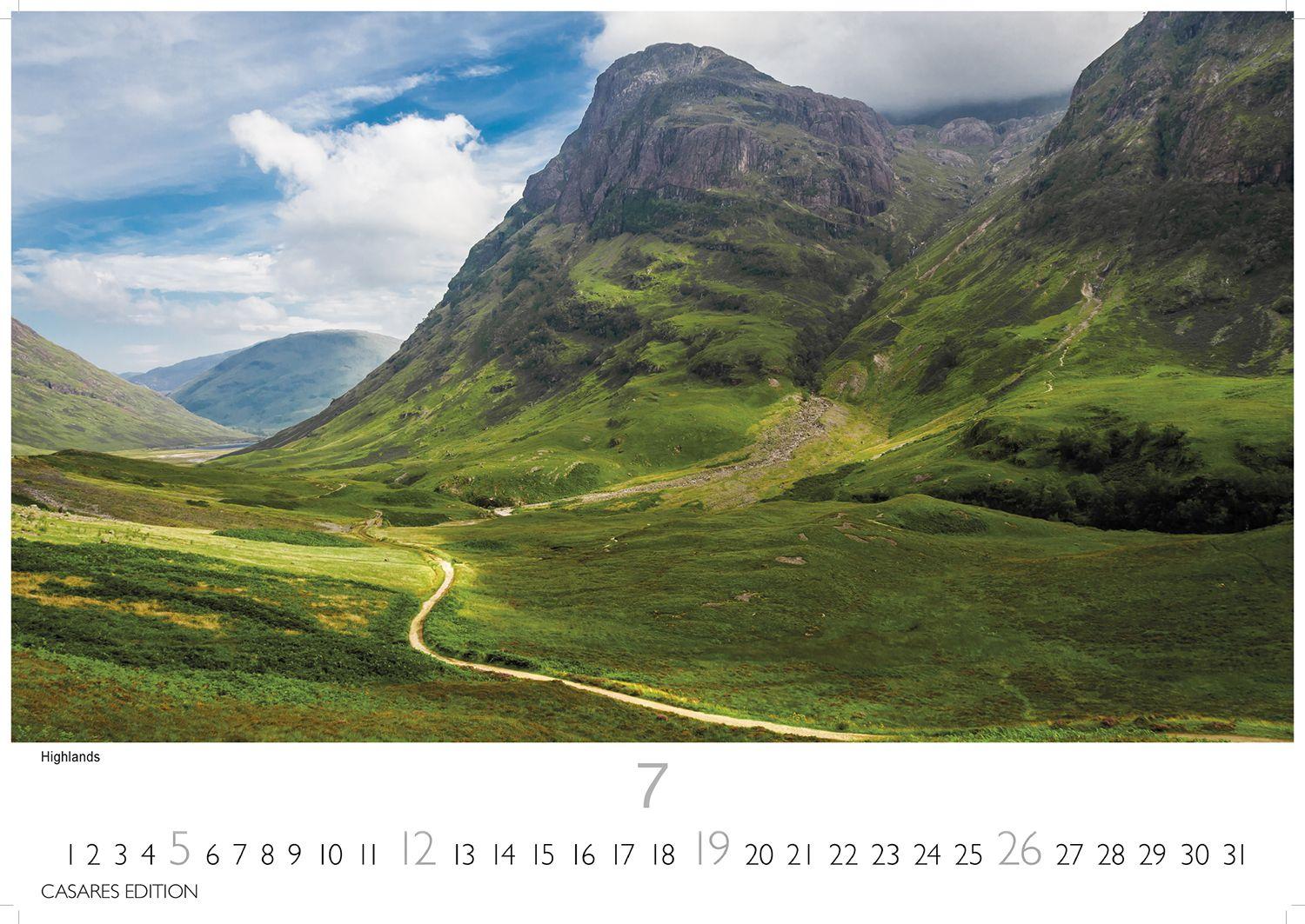 Beispielinhalt (Bild) Schottland Kalender 2026 - Wandkalender | Fotokalender England 24x35cm - Faszinierende Bilder von schottischen Highlands, Lochs, Küsten und Nationalparks