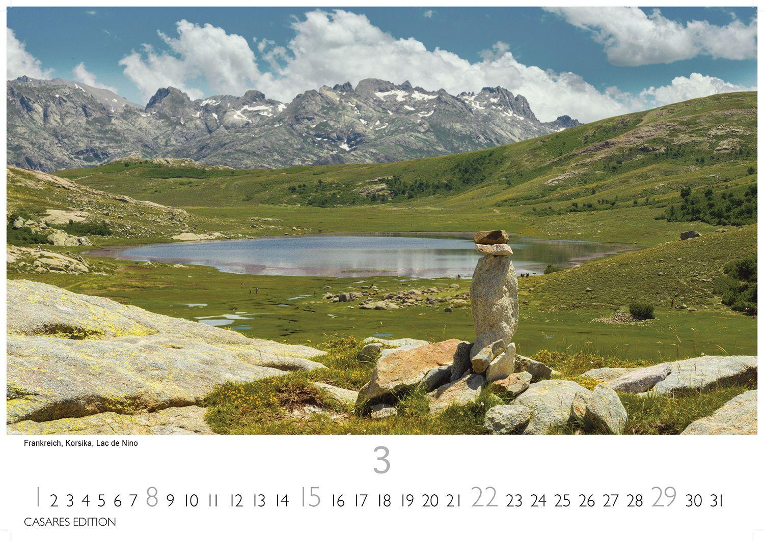 Beispielinhalt (Bild) Naturlandschaften Europas Kalender 2026 - Wandkalender | Fotokalender Naturkalender 24x35cm - mit atemberaubenden Naturbildern, Naturerlebnis Europa, . für Naturfreunde,