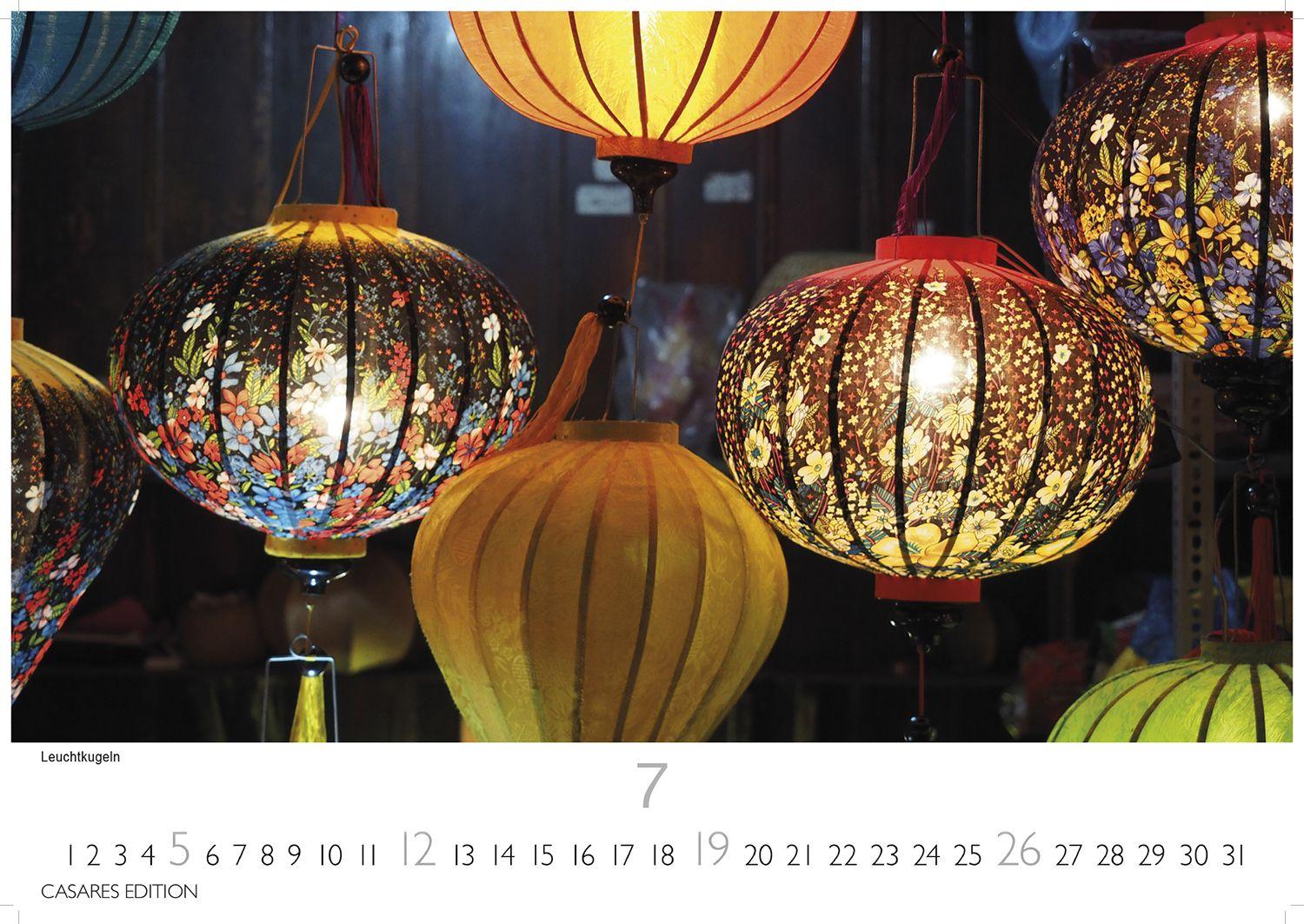 Beispielinhalt (Bild) Vietnam Kalender 2026 - Wandkalender | Fotokalender Asien 35x50cm Grosses Format - Fotos von Vietnams beeindruckenden Landschaften und traditionellem Leben