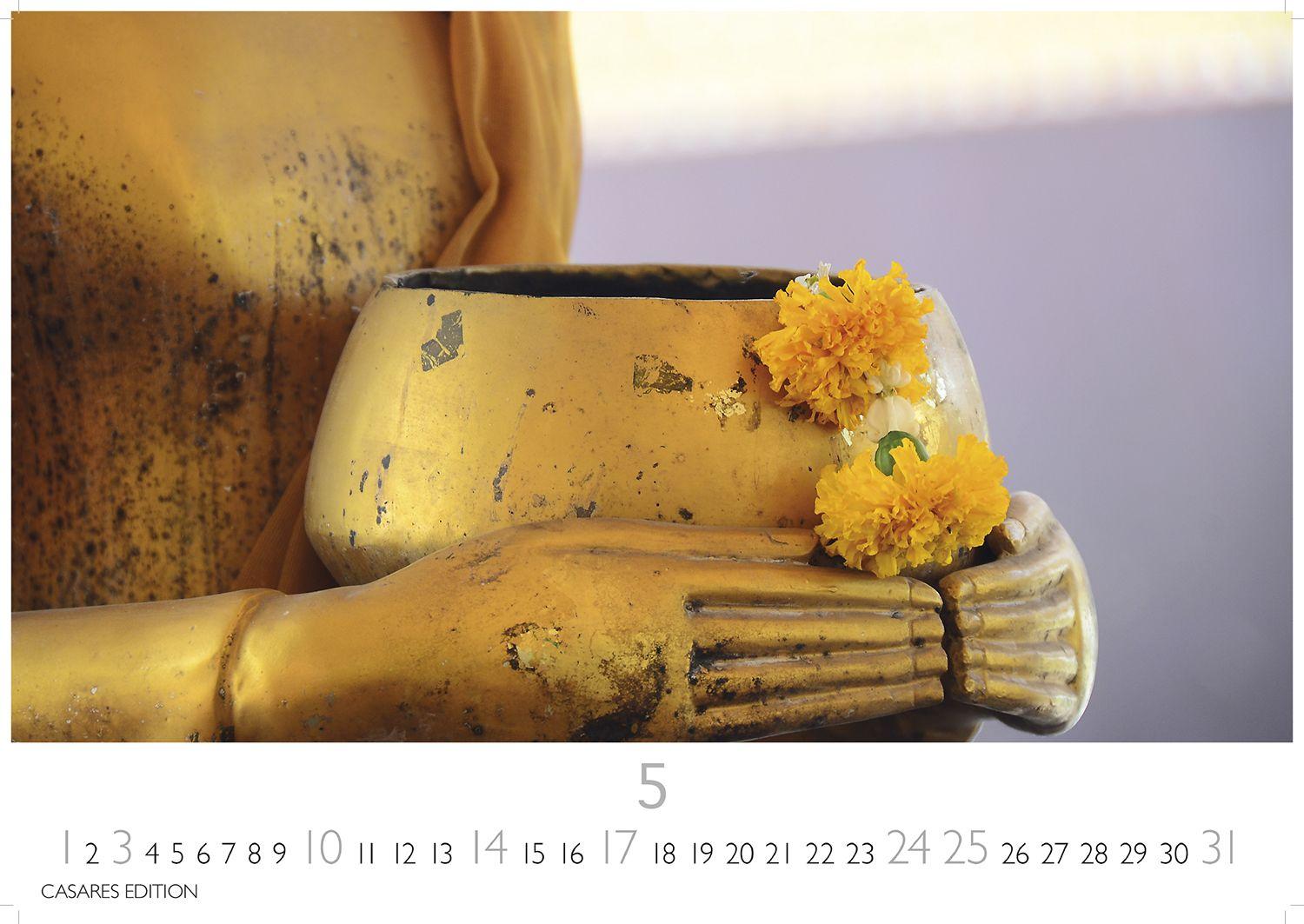 Beispielinhalt (Bild) Buddhas Kalender 2026 - Wandkalender | Fotokalender Asien 24x35cm -Spirituelle Abbildungen Buddhas | Perfekt für Meditation & Raumdekoration
