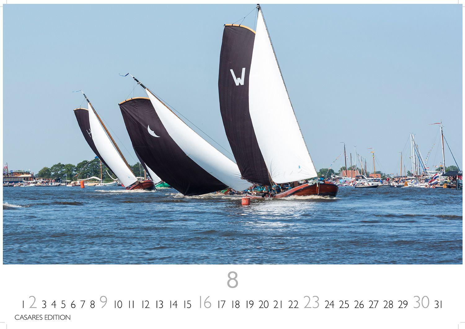 Beispielinhalt (Bild) Segeln Kalender 2026 - Wandkalender | Fotokalender Sport 24x35cm | perfektes Geschenk für Segler, Meerfreunde und alle mit Fernweh im Herzen
