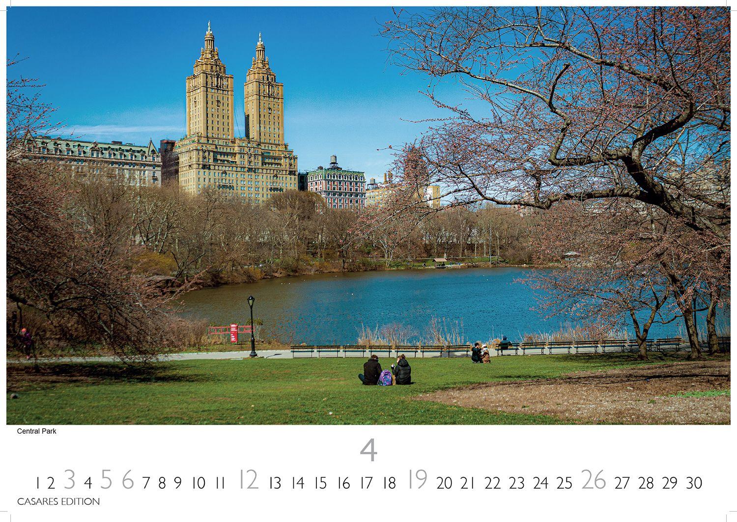 Beispielinhalt (Bild) New York Kalender 2026 - Wandkalender | Fotokalender Nordamerika 35x50cm - Skylines, Streetlife & City-Lights der Metropole als stilvolle Deko für Büro oder Zuhause