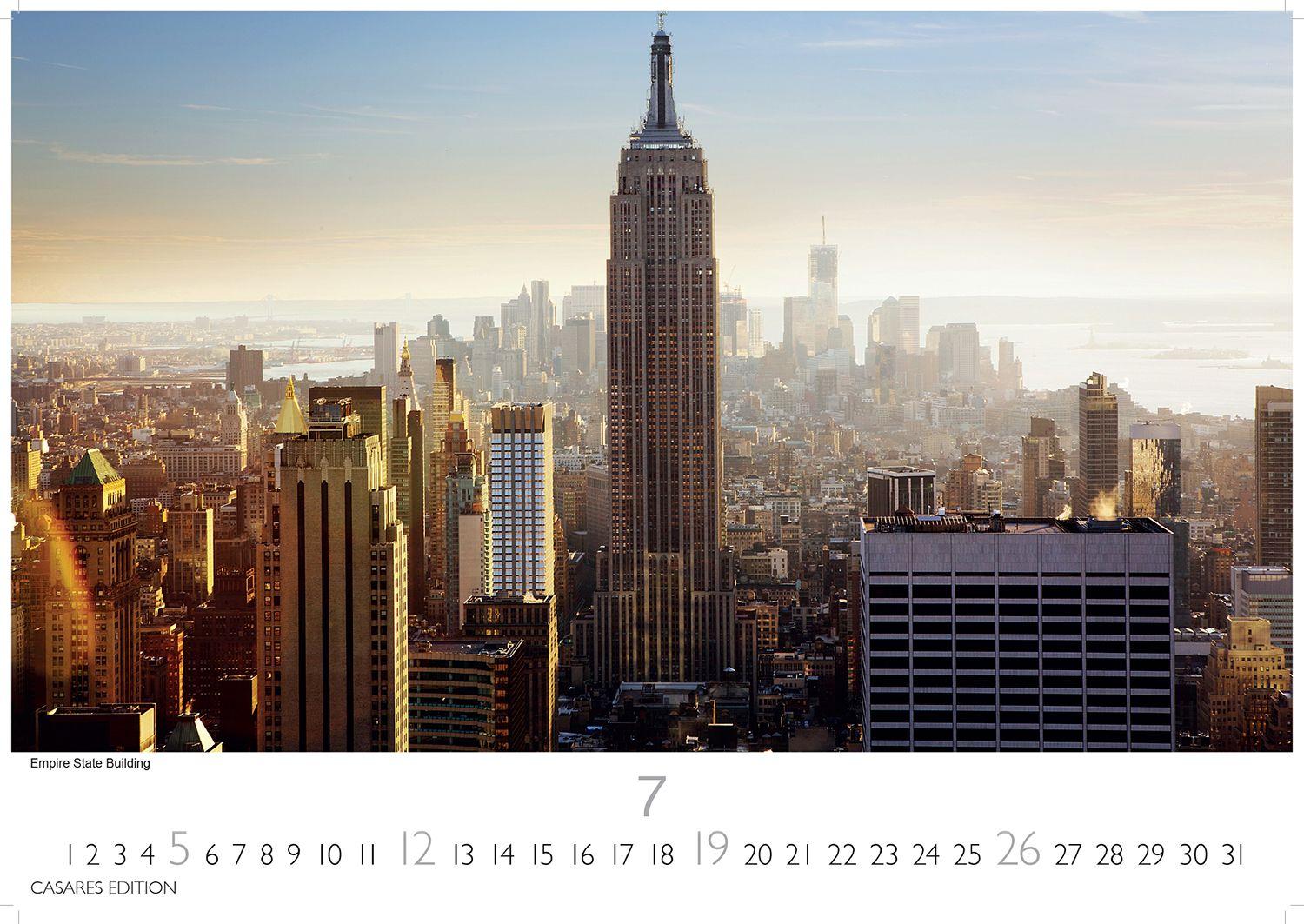Beispielinhalt (Bild) New York Kalender 2026 - Wandkalender | Fotokalender Nordamerika 35x50cm - Skylines, Streetlife & City-Lights der Metropole als stilvolle Deko für Büro oder Zuhause