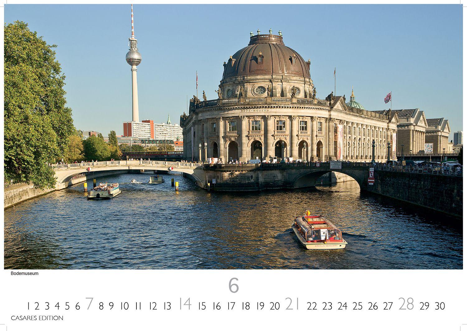 Beispielinhalt (Bild) Berlin Kalender 2026 - Wandkalender | Fotokalender Deutschland 50 x35 cm - in 12 stimmungsvollen Aufnahmen zwischen Kultur, Architektur und Hauptstadtflair