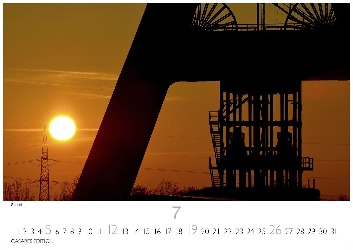 Beispielinhalt (Bild) Ruhrgebiet Kalender 2026 - Wandkalender | Fotokalender Deutschland 35x50cm | mit 12 starken Industrie- und Stadtmotiven