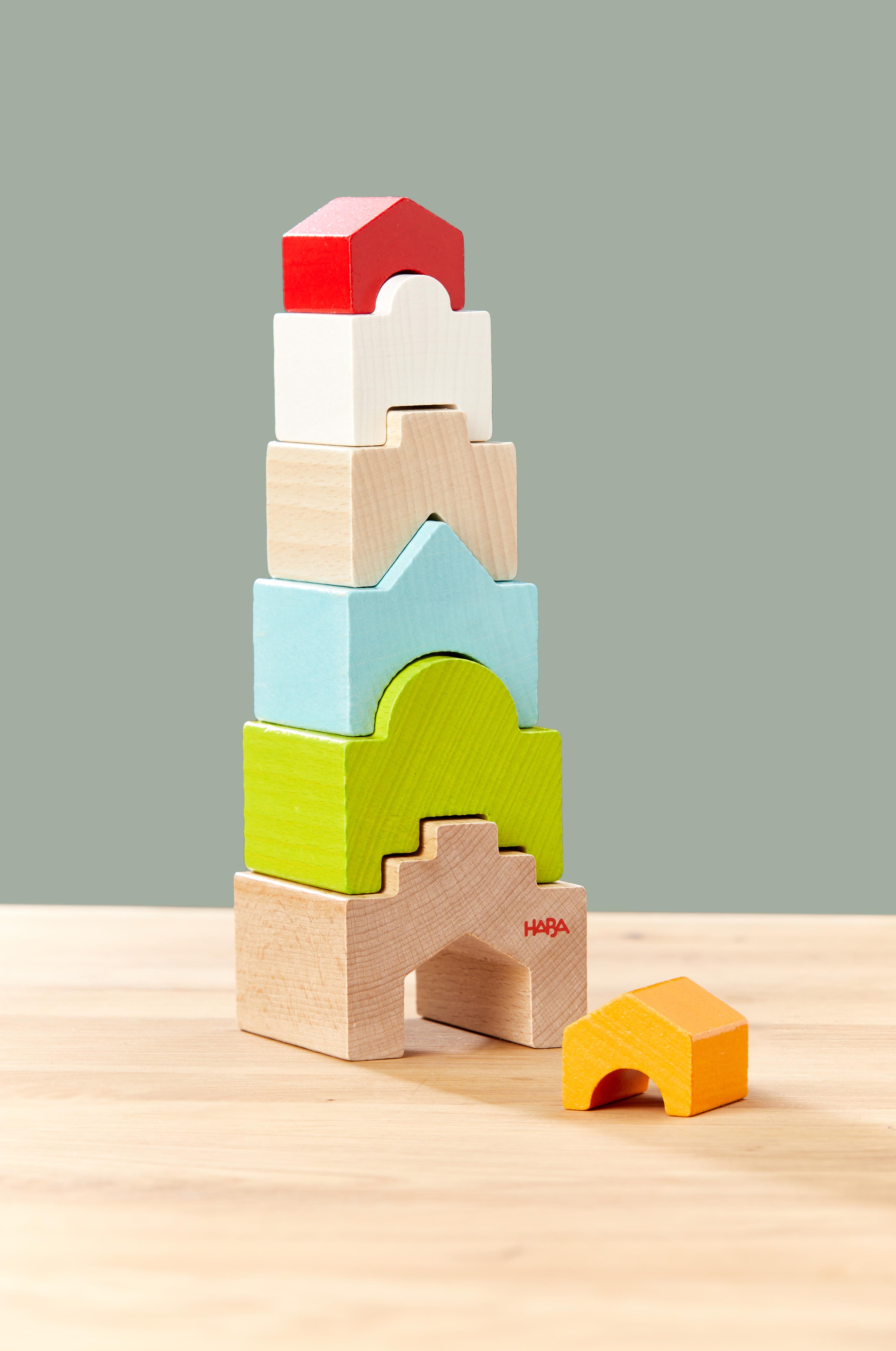 Beispielinhalt (Bild) Stapelturm Haus auf Haus