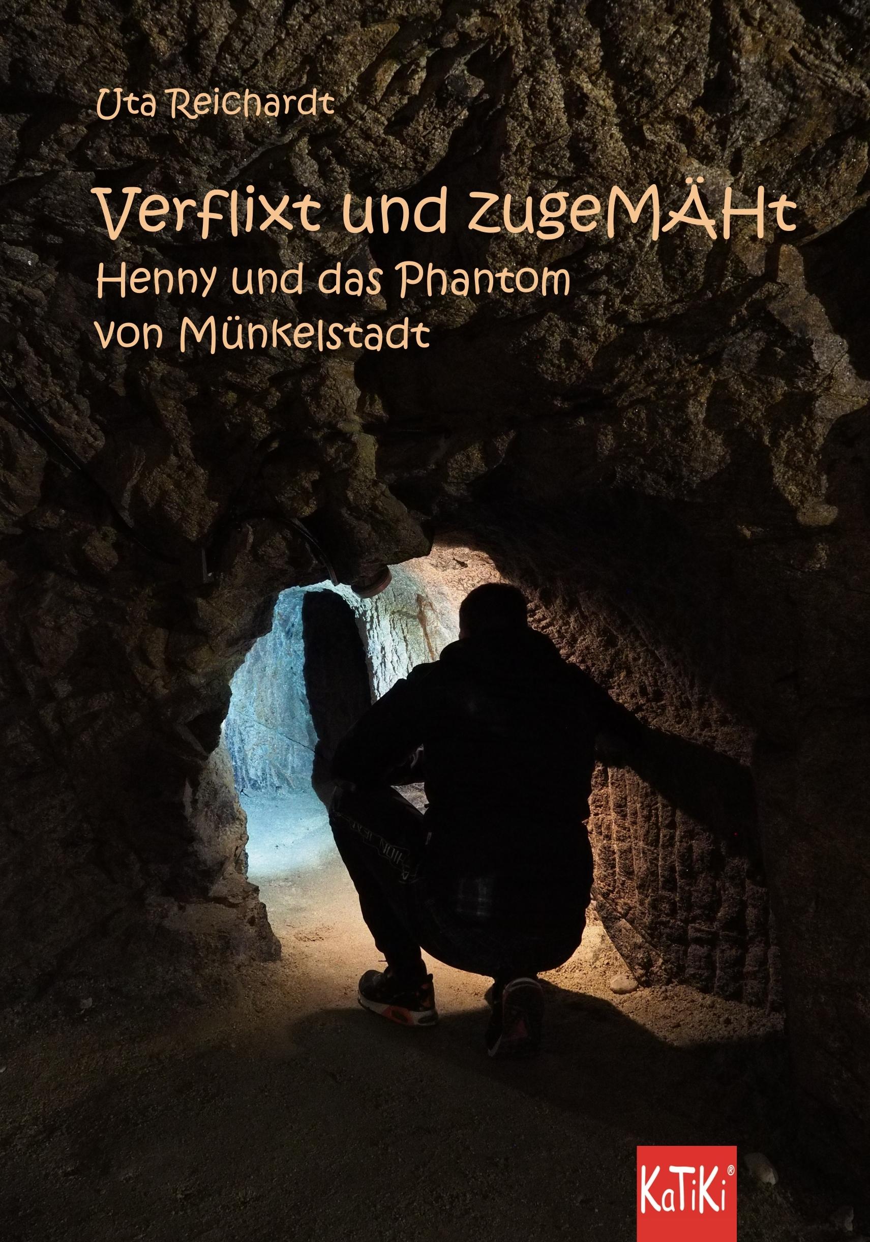 Vorderes Coverbild Verflixt und zugeMÄHt