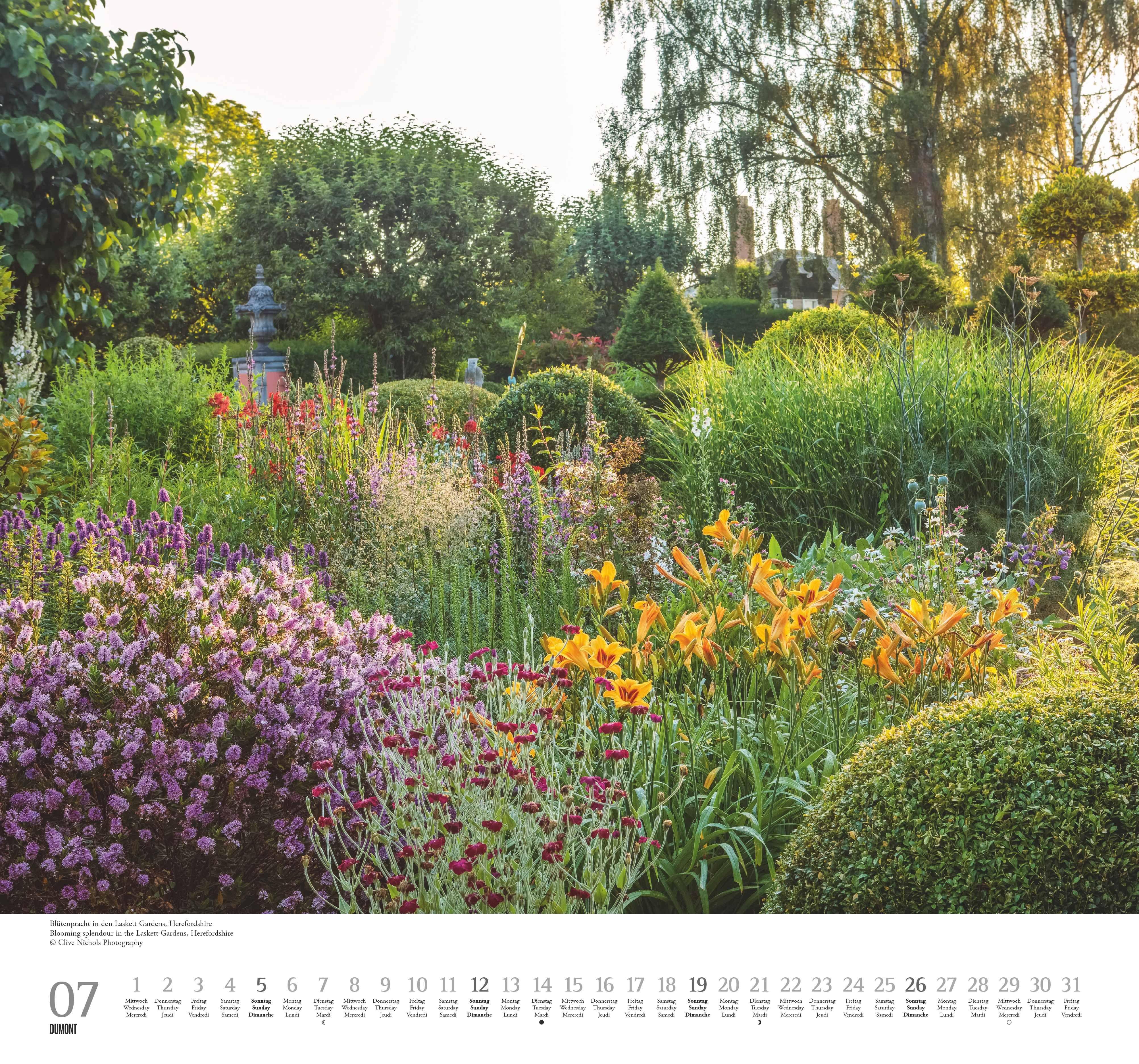 Beispielinhalt (Bild) Englische Gärten 2026 - DUMONT Garten-Kalender - mit allen wichtigen Feiertagen - Format 38,0 x 35,5 cm