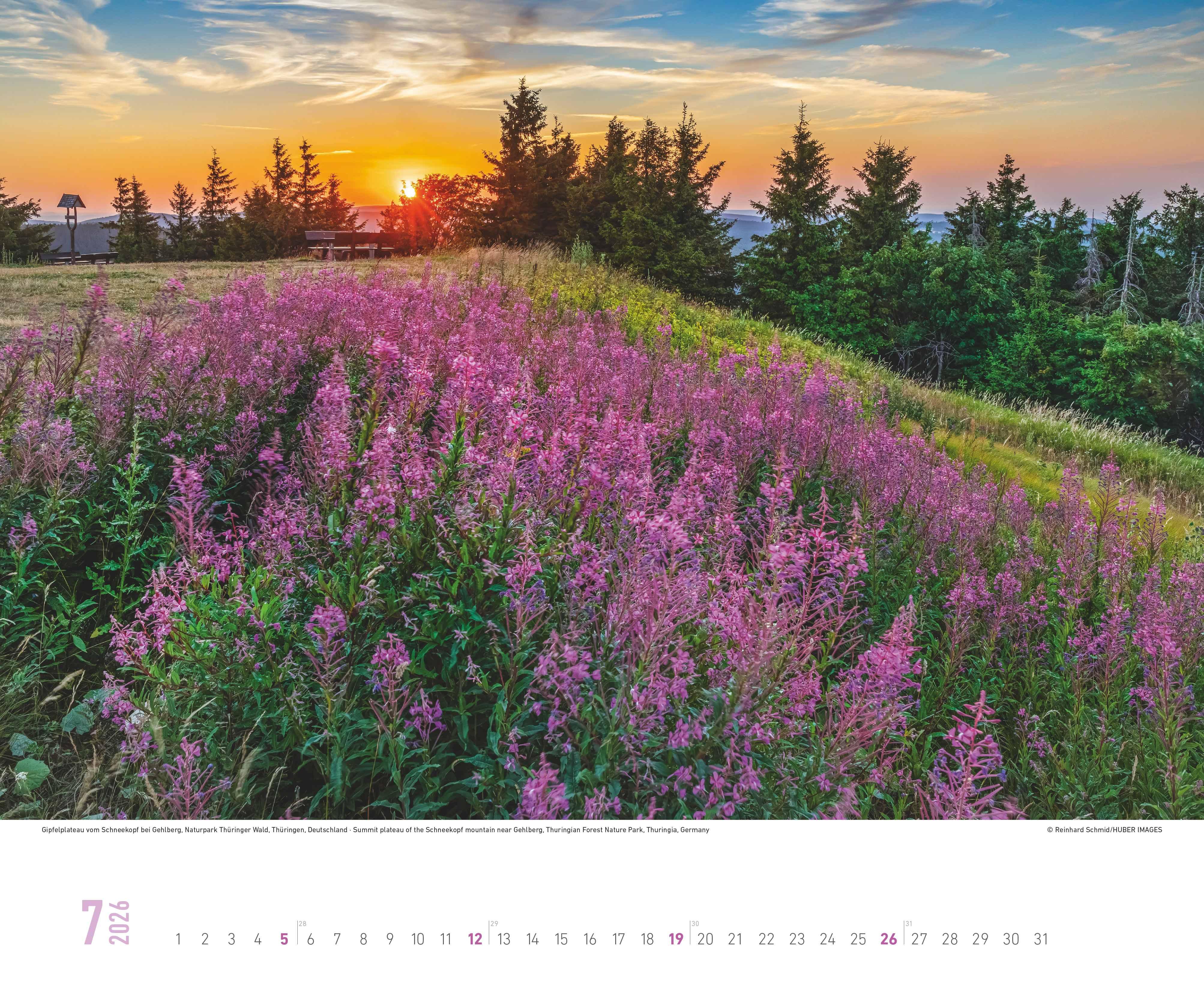 Beispielinhalt (Bild) Momente der Stille - Wandkalender mit inspirierenden Motiven und Zitaten im Format 52 x 42,5