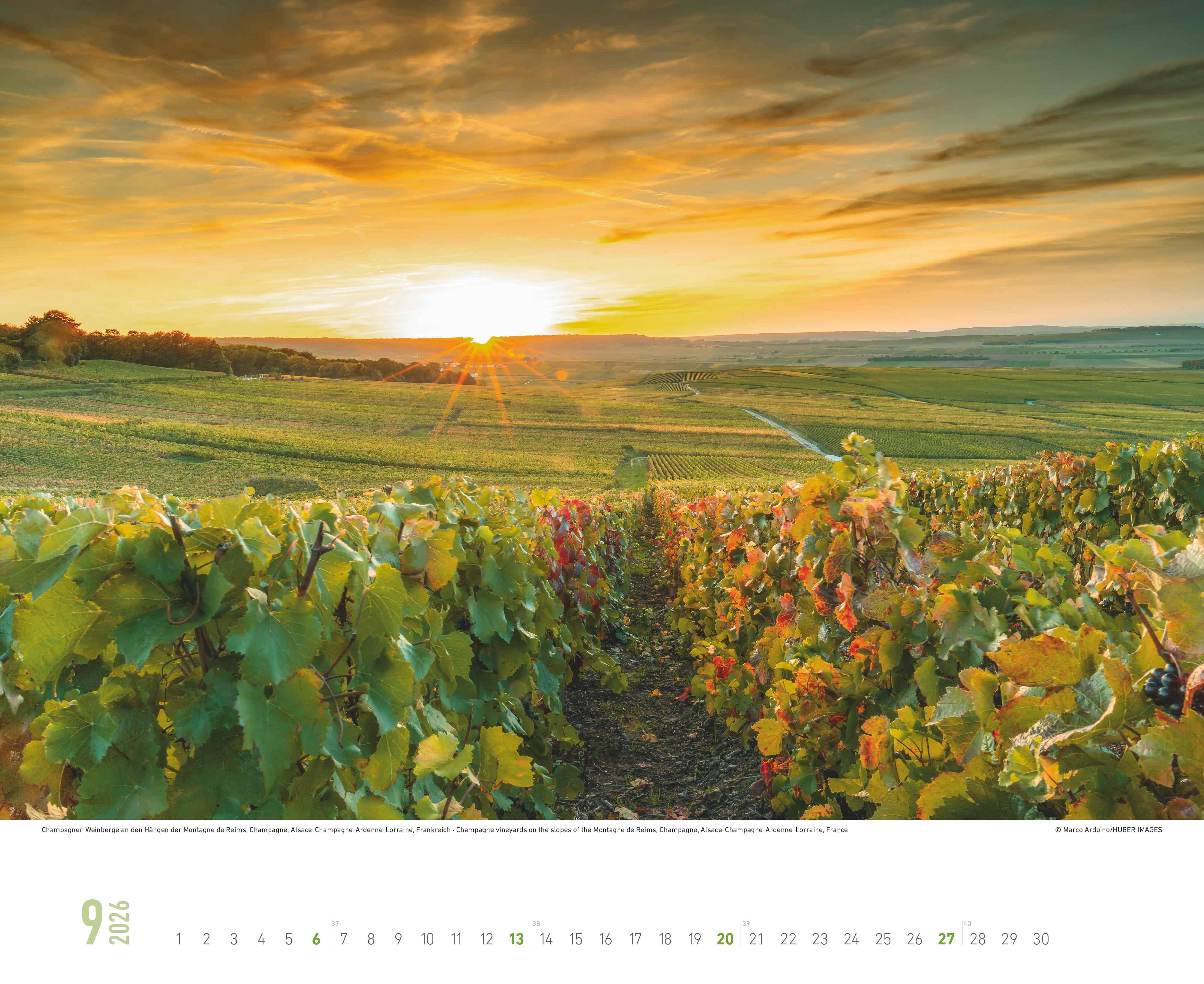 Beispielinhalt (Bild) Momente der Stille - Wandkalender mit inspirierenden Motiven und Zitaten im Format 52 x 42,5