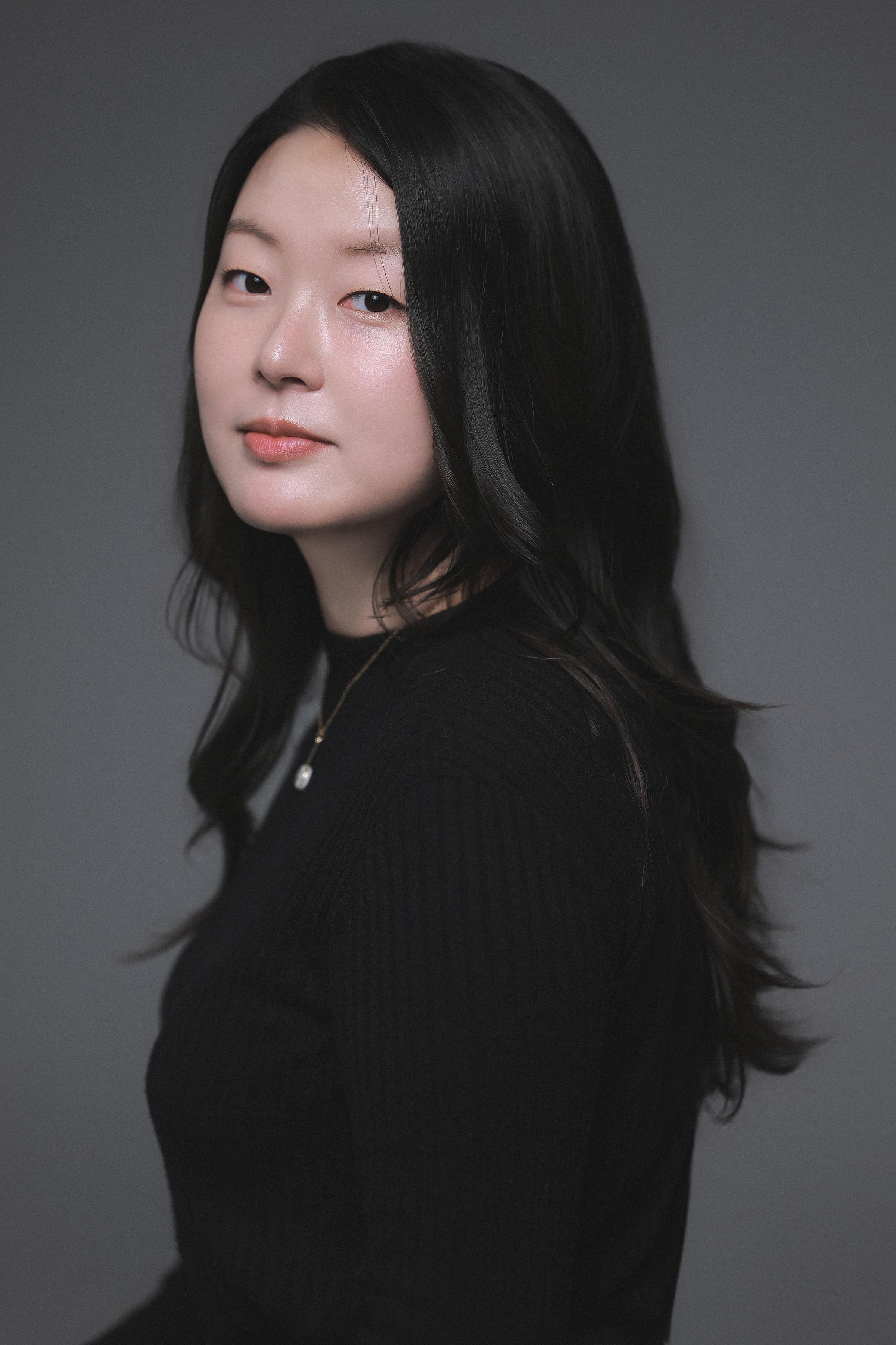 Autorenbild And the River Drags Her Down