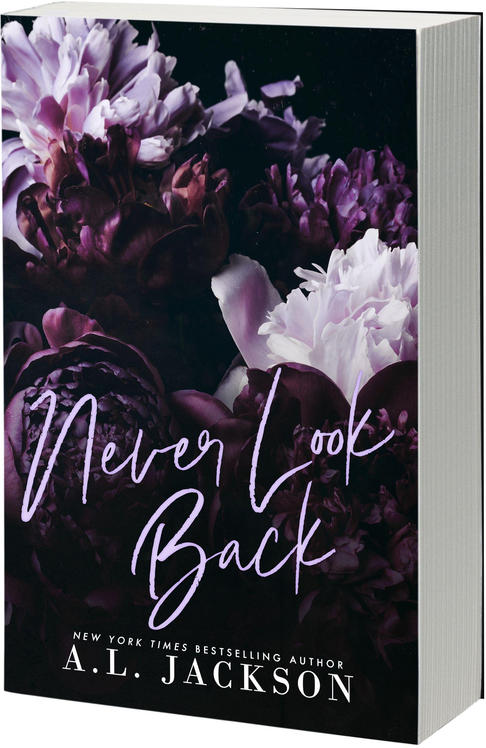 Vorderes Coverbild Never Look Back