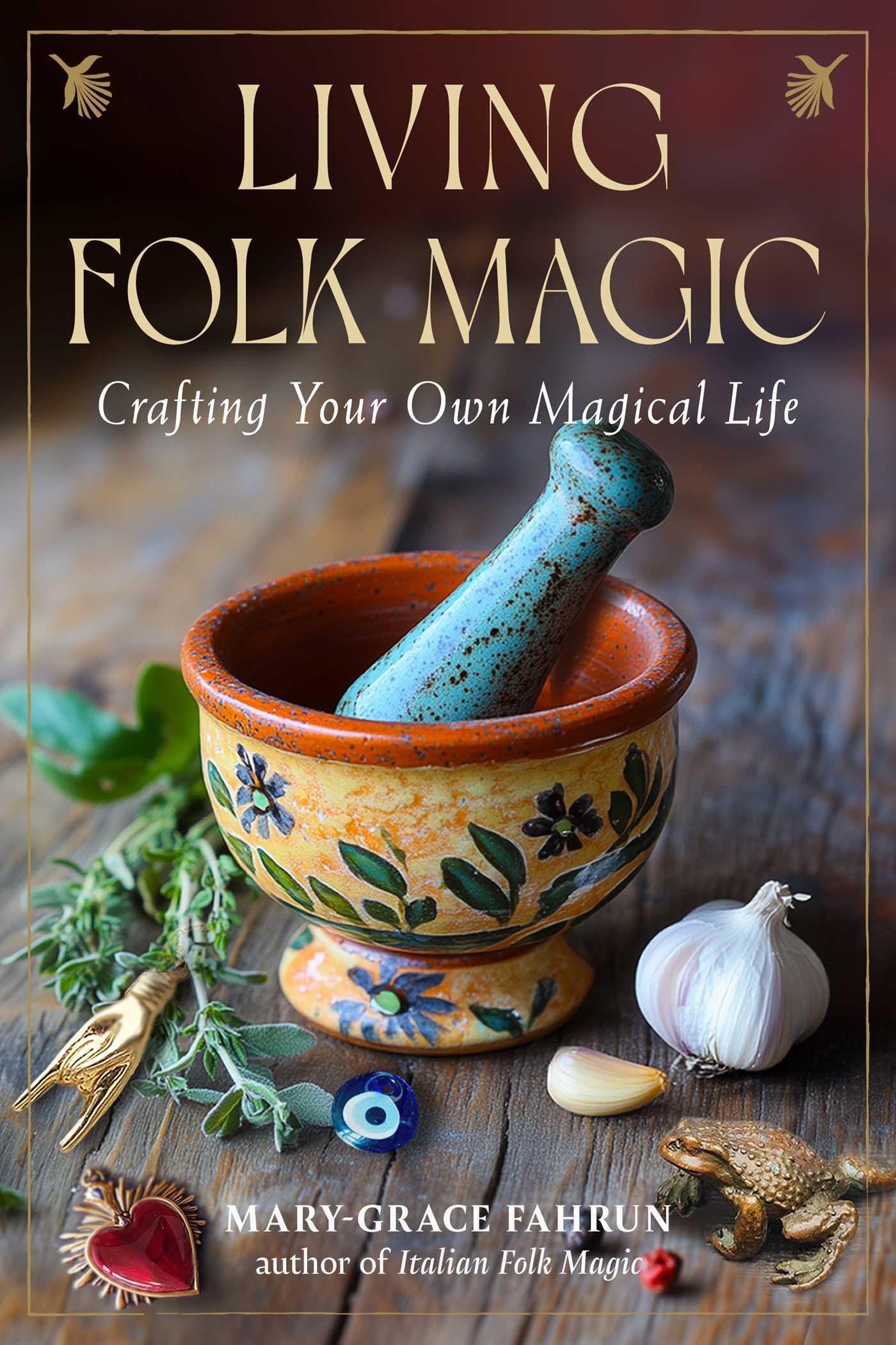 Vorderes Coverbild Living Folk Magic