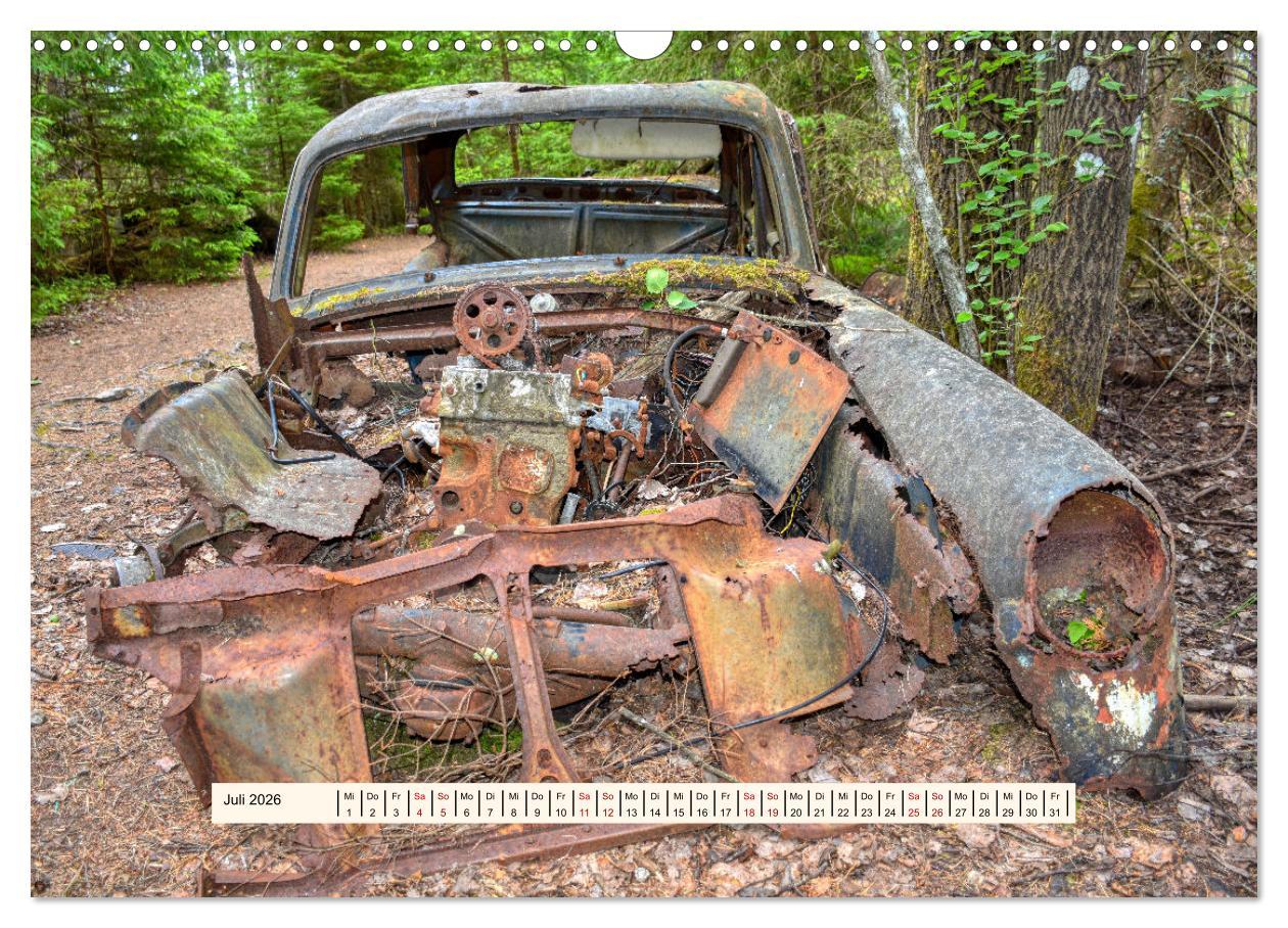 Beispielinhalt (Bild) Autowracks - Verlorener Glanz 2026 (Wandkalender 2026 DIN A3 quer), CALVENDO Monatskalender