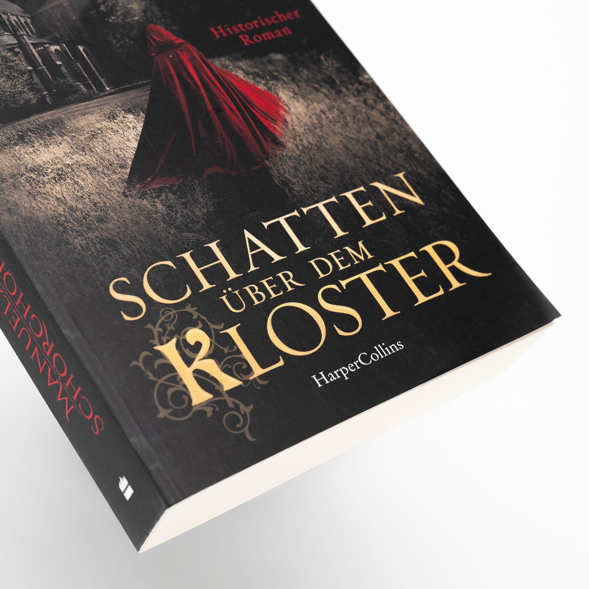 Beispielinhalt (Bild) Schatten über dem Kloster