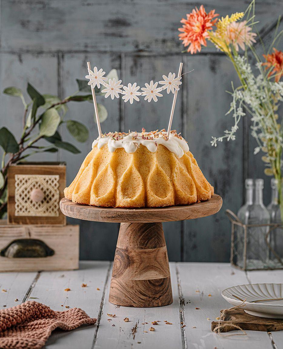 Beispielinhalt (Bild) Backen. Feiern. Genießen