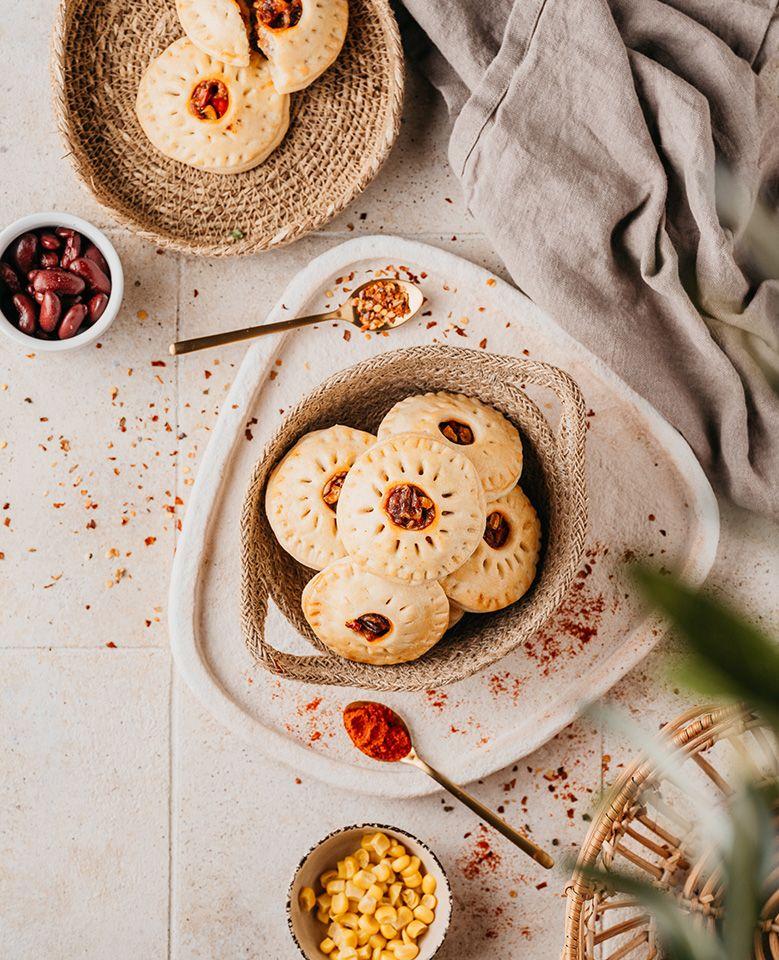 Beispielinhalt (Bild) Backen. Feiern. Genießen
