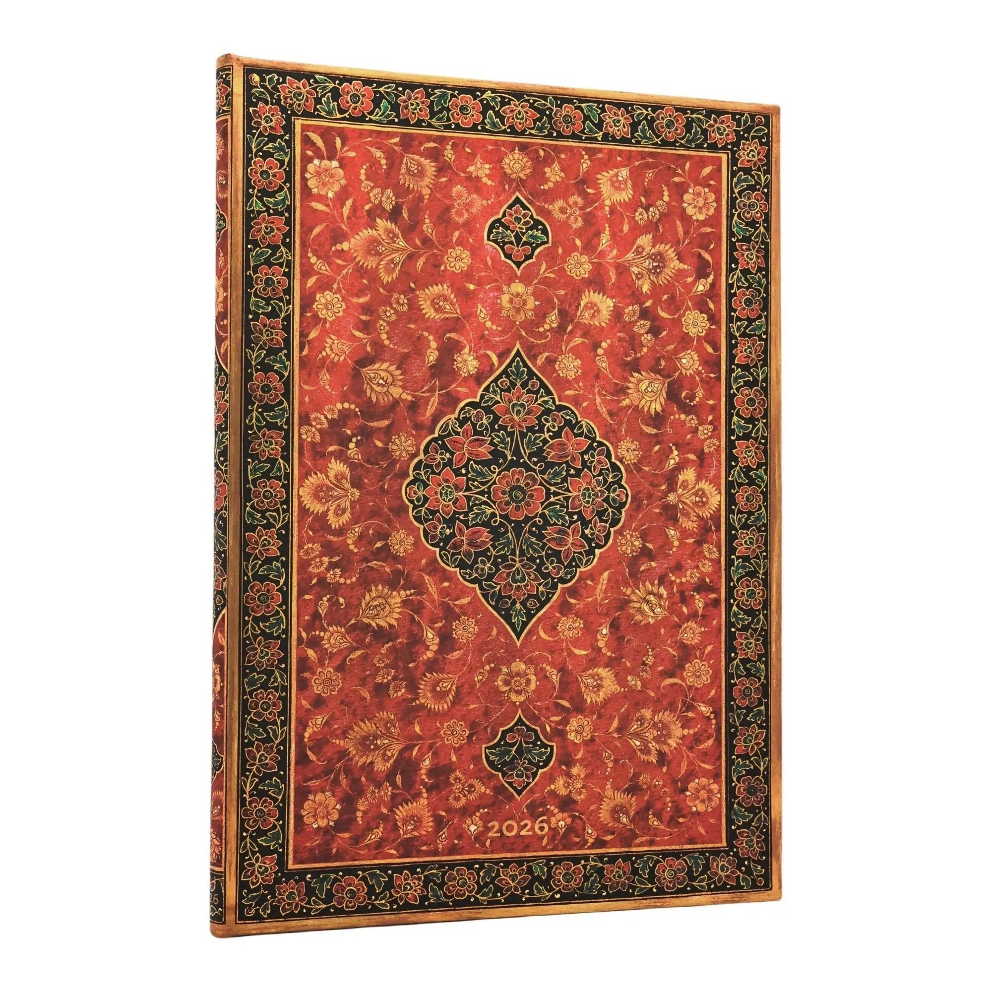 Vorderes Coverbild 12-Monatskalender. 2026 Leila Grande Vertikal