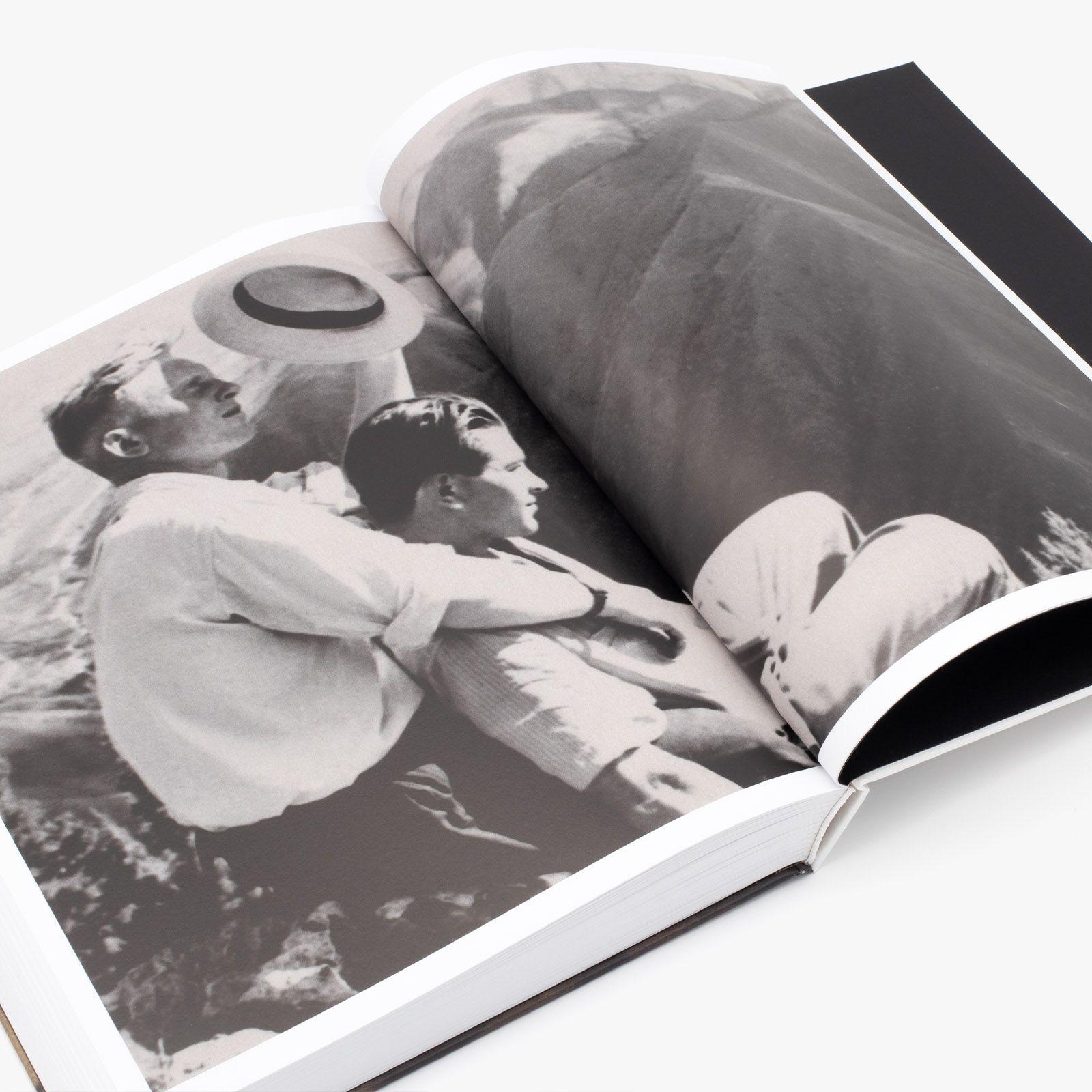 Beispielinhalt (Bild) MORE LOVING