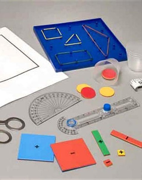Vorderes Coverbild Student Manipulative Kit